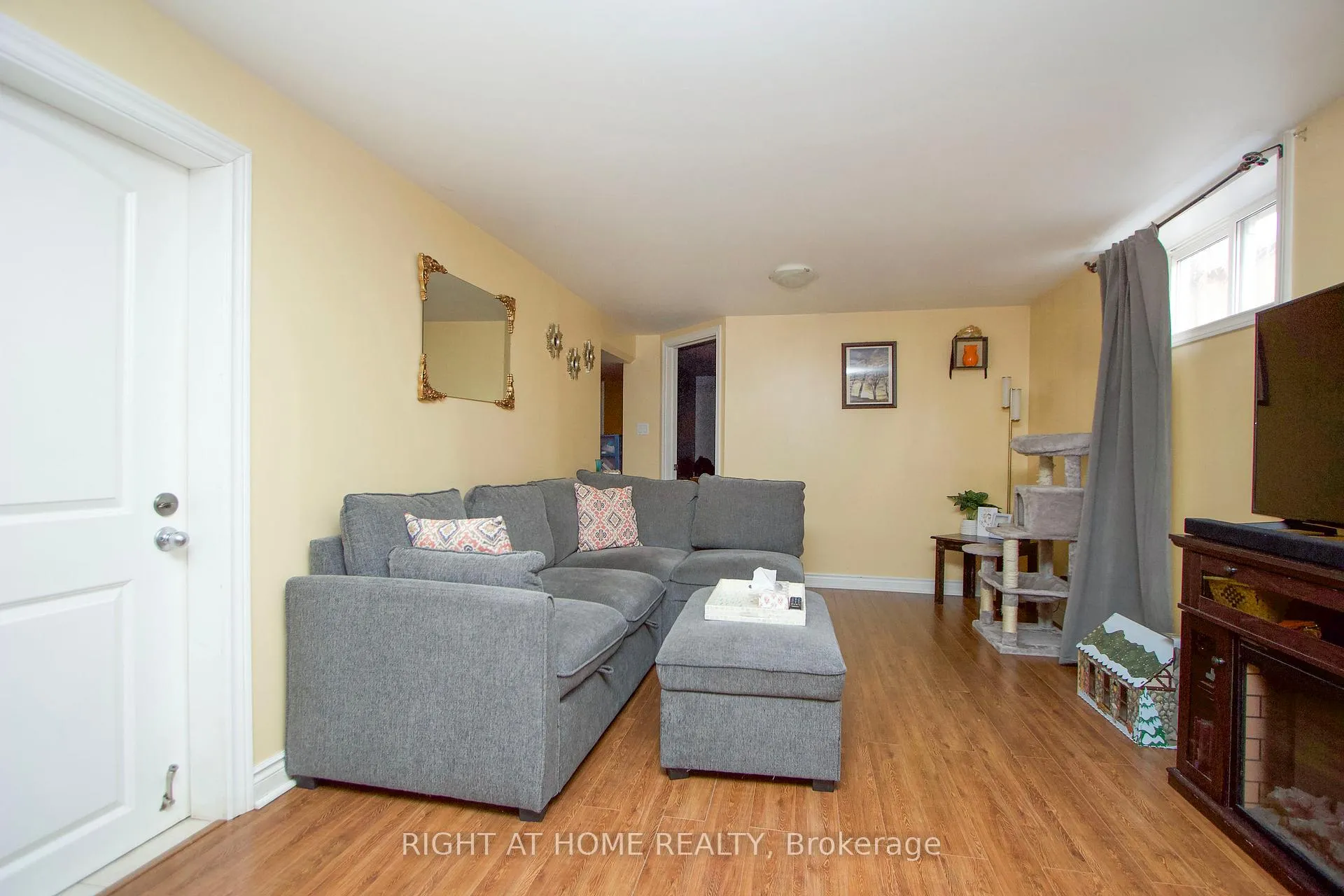 Photo 15 of 22 Sunset Road, Clarington, Bowmanville — HOMEH