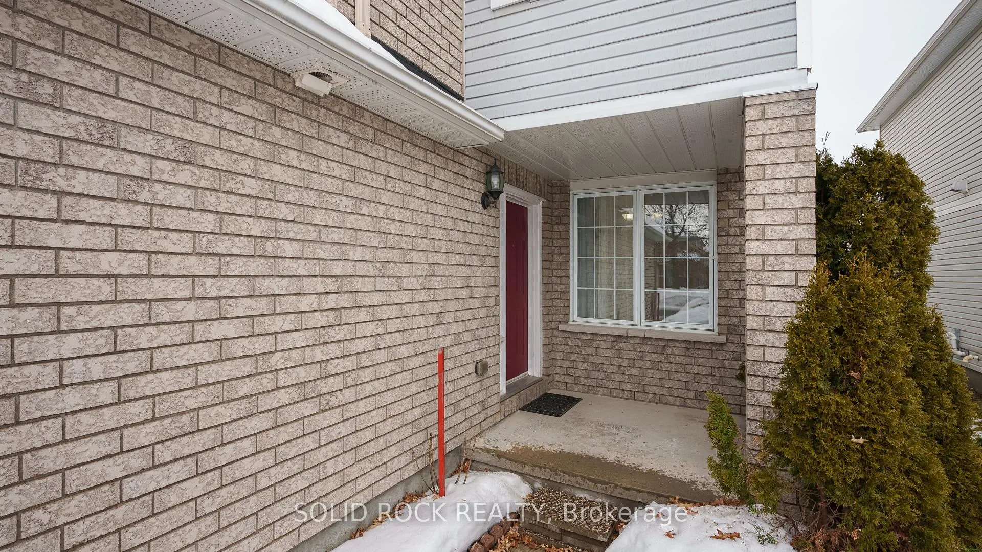 Photo 3 of 1662 Jobin Crescent, Ottawa, Carson Grove — HOMEH