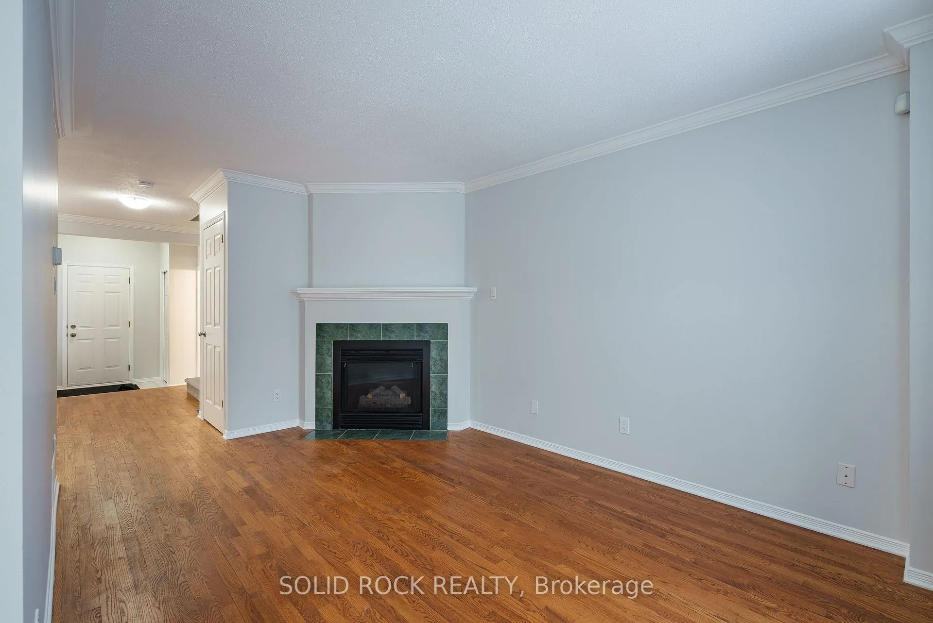 Photo 19 of 1662 Jobin Crescent, Ottawa, Carson Grove — HOMEH