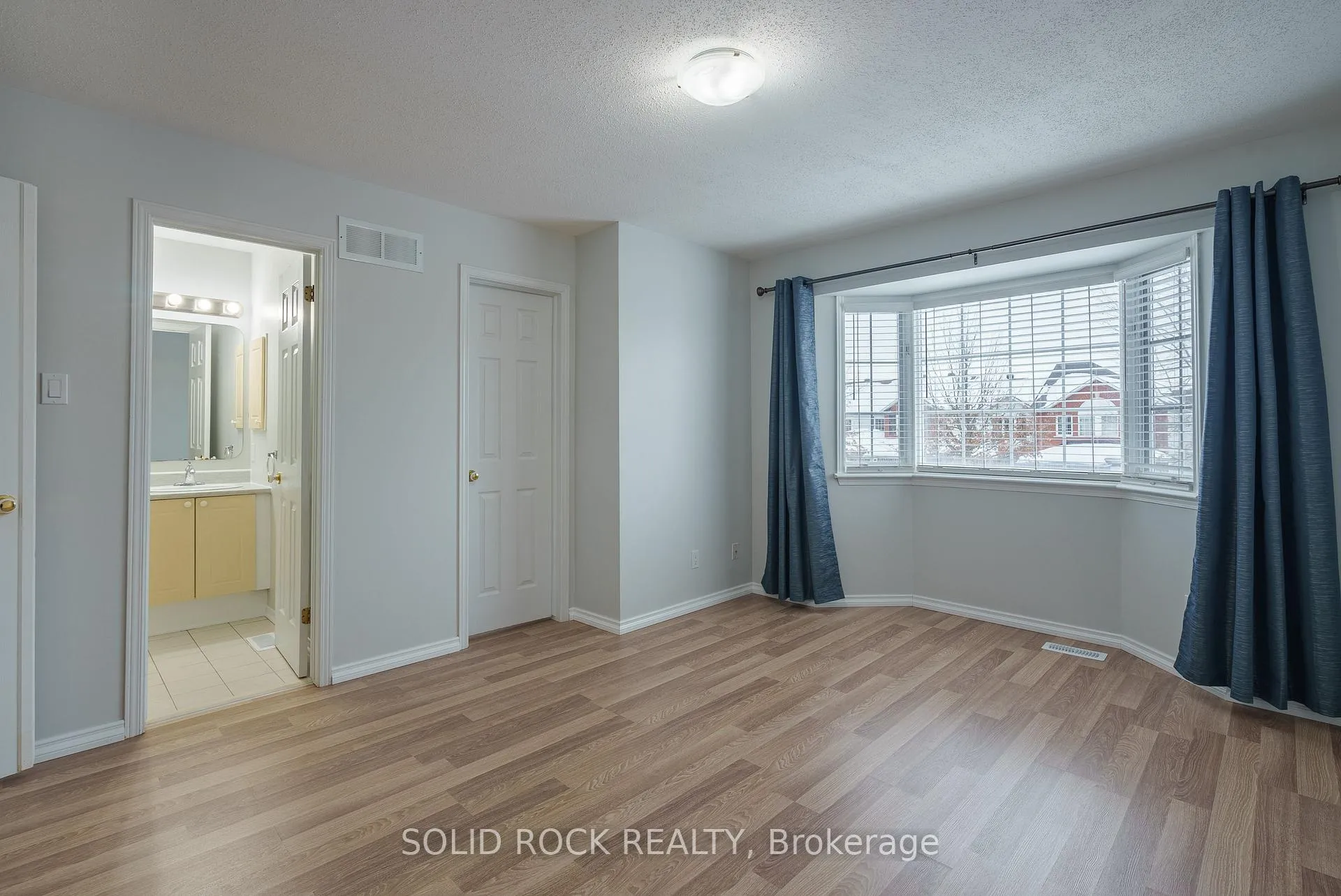 Photo 29 of 1662 Jobin Crescent, Ottawa, Carson Grove — HOMEH