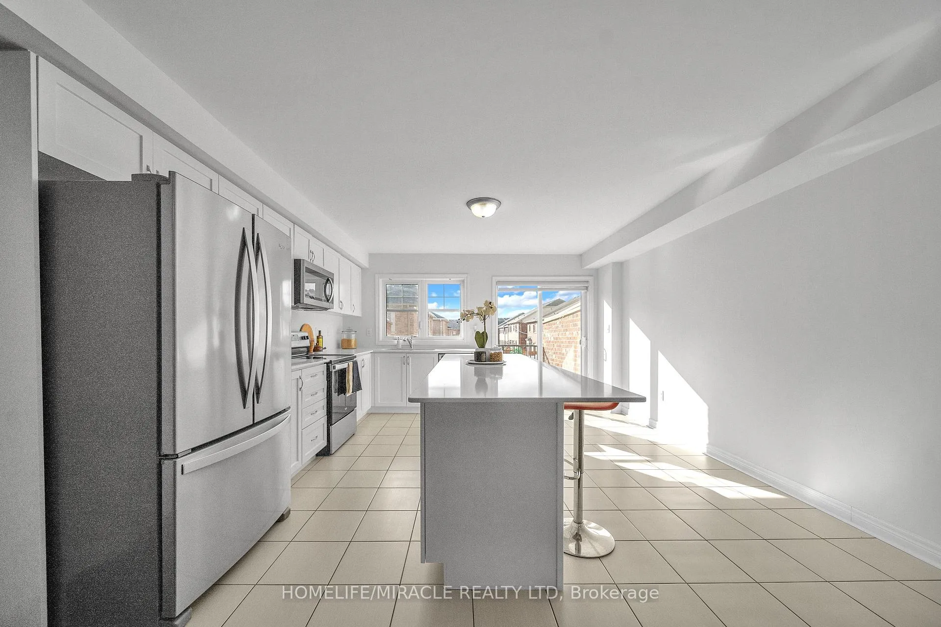 Photo 17 of 15 Finegan Circle, Brampton, Northwest Brampton — HOMEH