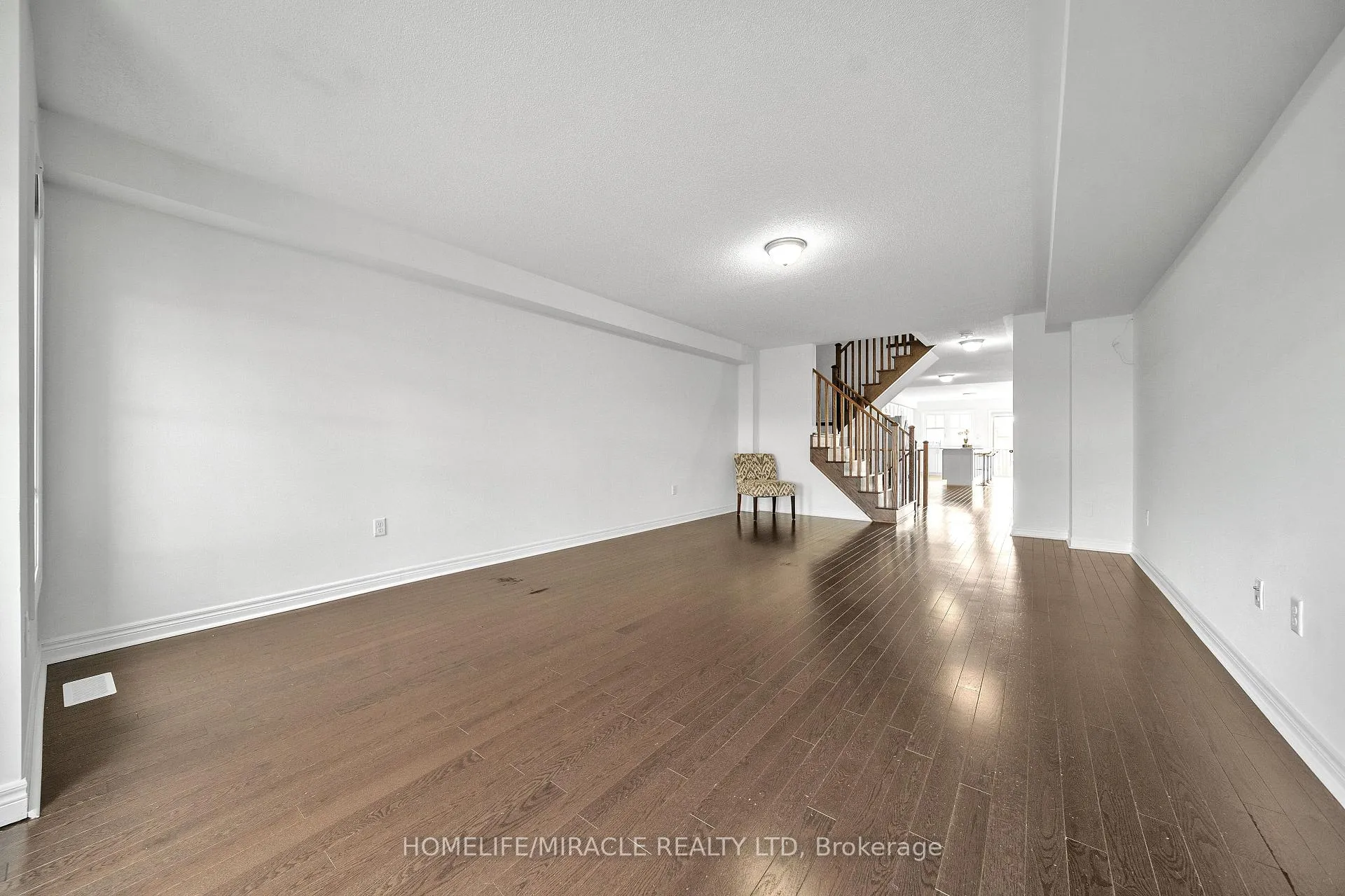 Photo 22 of 15 Finegan Circle, Brampton, Northwest Brampton — HOMEH