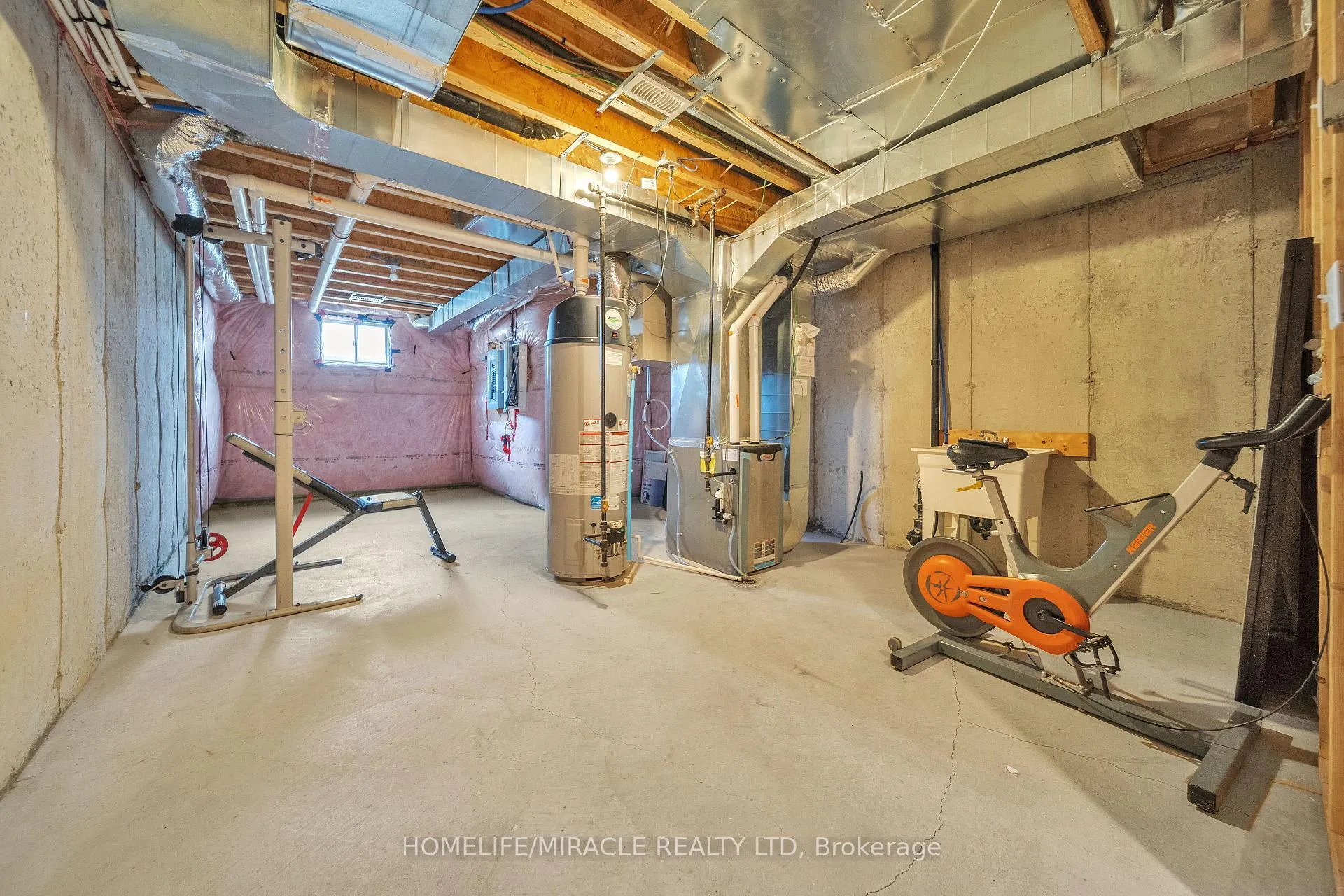 Photo 38 of 15 Finegan Circle, Brampton, Northwest Brampton — HOMEH