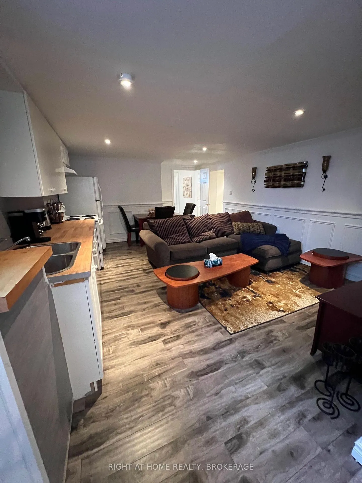 Photo 14 of 24 Grandview Drive, St. Catharines, Port Weller — HOMEH