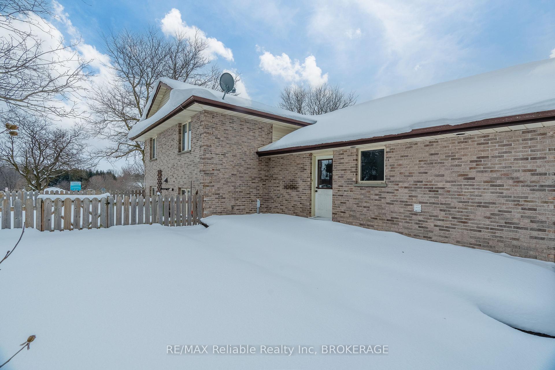 Photo 36 of 130 Goderich Street E, Huron East, Seaforth — HOMEH