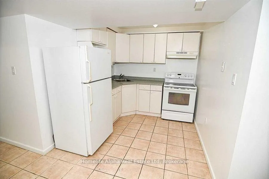 Photo 4 of Unit BSMNT, 120 Thoroughbred Boulevard, Hamilton, Ancaster — HOMEH