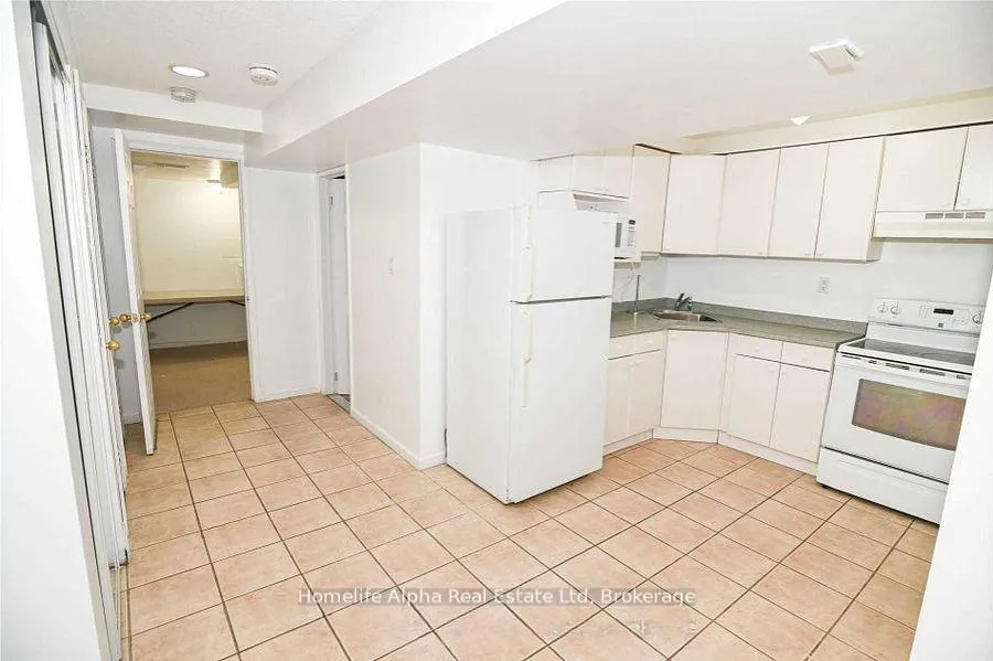 Photo 5 of Unit BSMNT, 120 Thoroughbred Boulevard, Hamilton, Ancaster — HOMEH