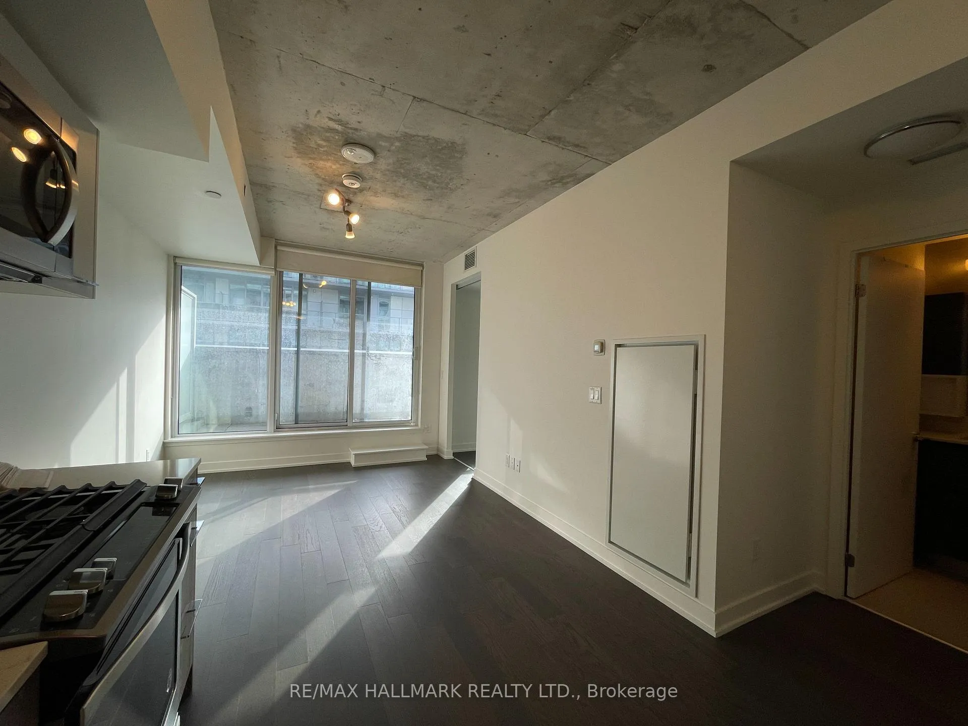 Photo 3 of Unit 814, 30 Baseball Place, Toronto, South Riverdale — HOMEH