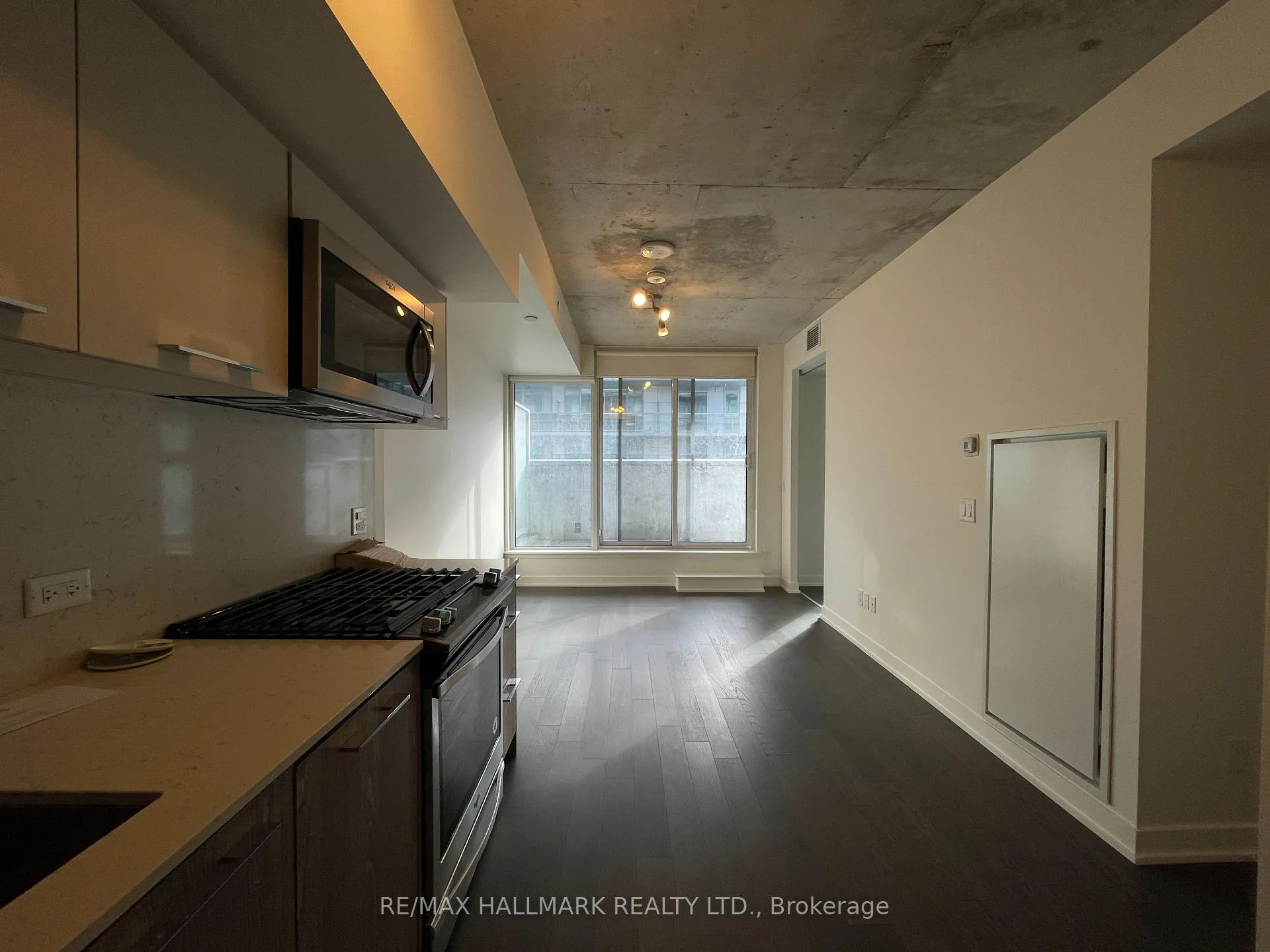 Photo 4 of Unit 814, 30 Baseball Place, Toronto, South Riverdale — HOMEH