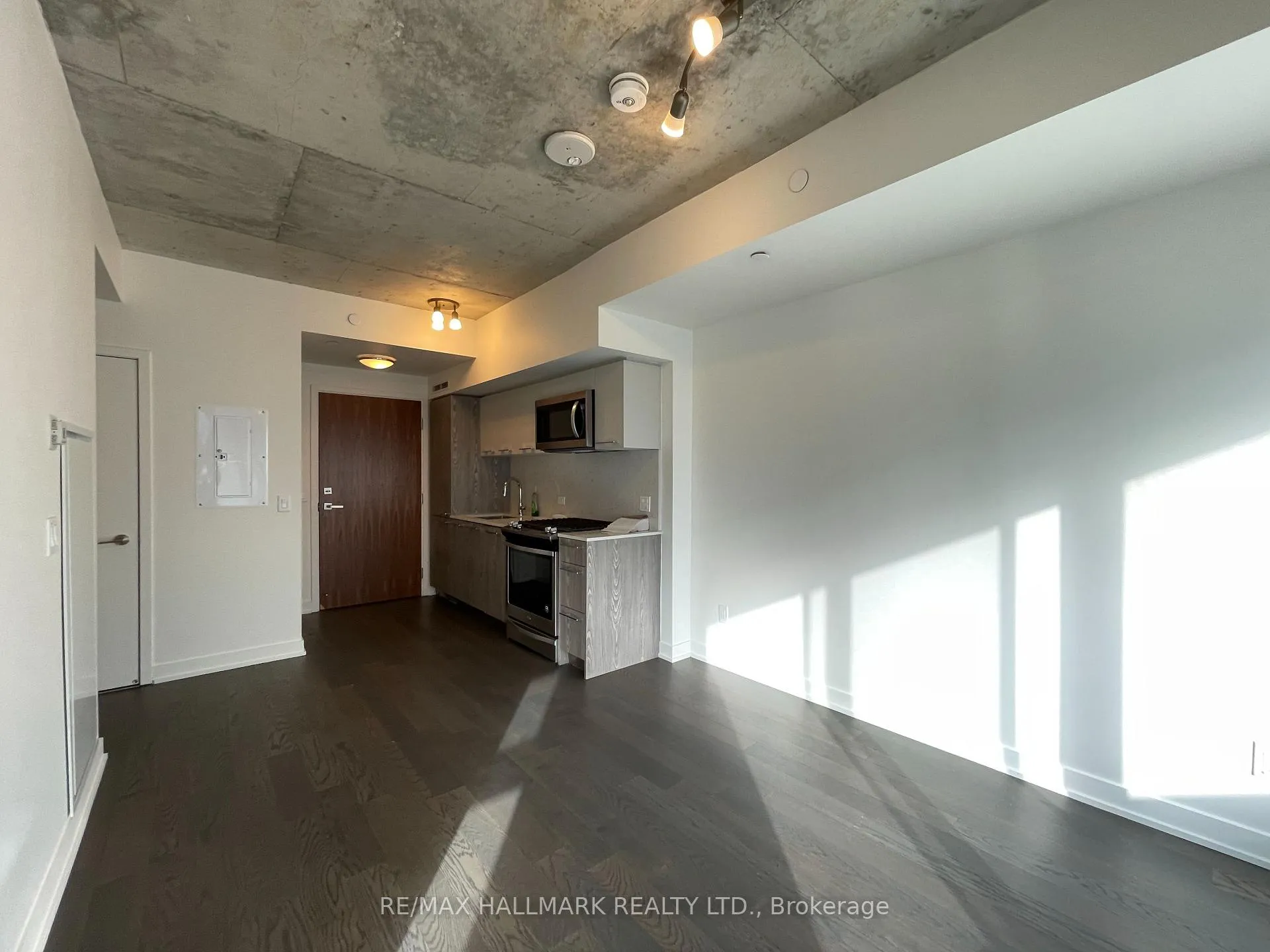 Photo 7 of Unit 814, 30 Baseball Place, Toronto, South Riverdale — HOMEH