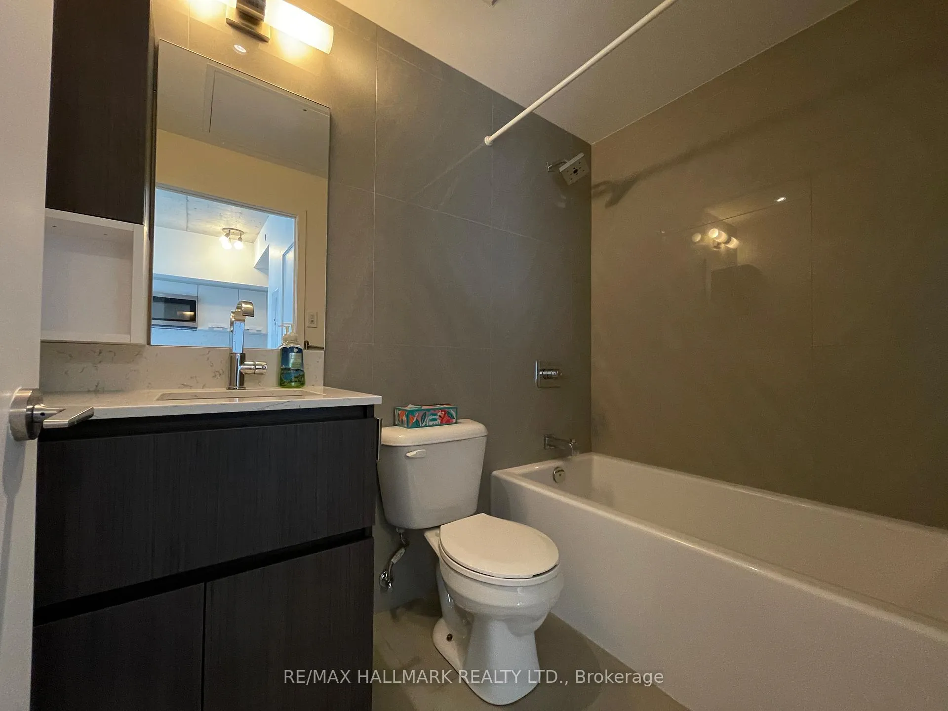 Photo 14 of Unit 814, 30 Baseball Place, Toronto, South Riverdale — HOMEH