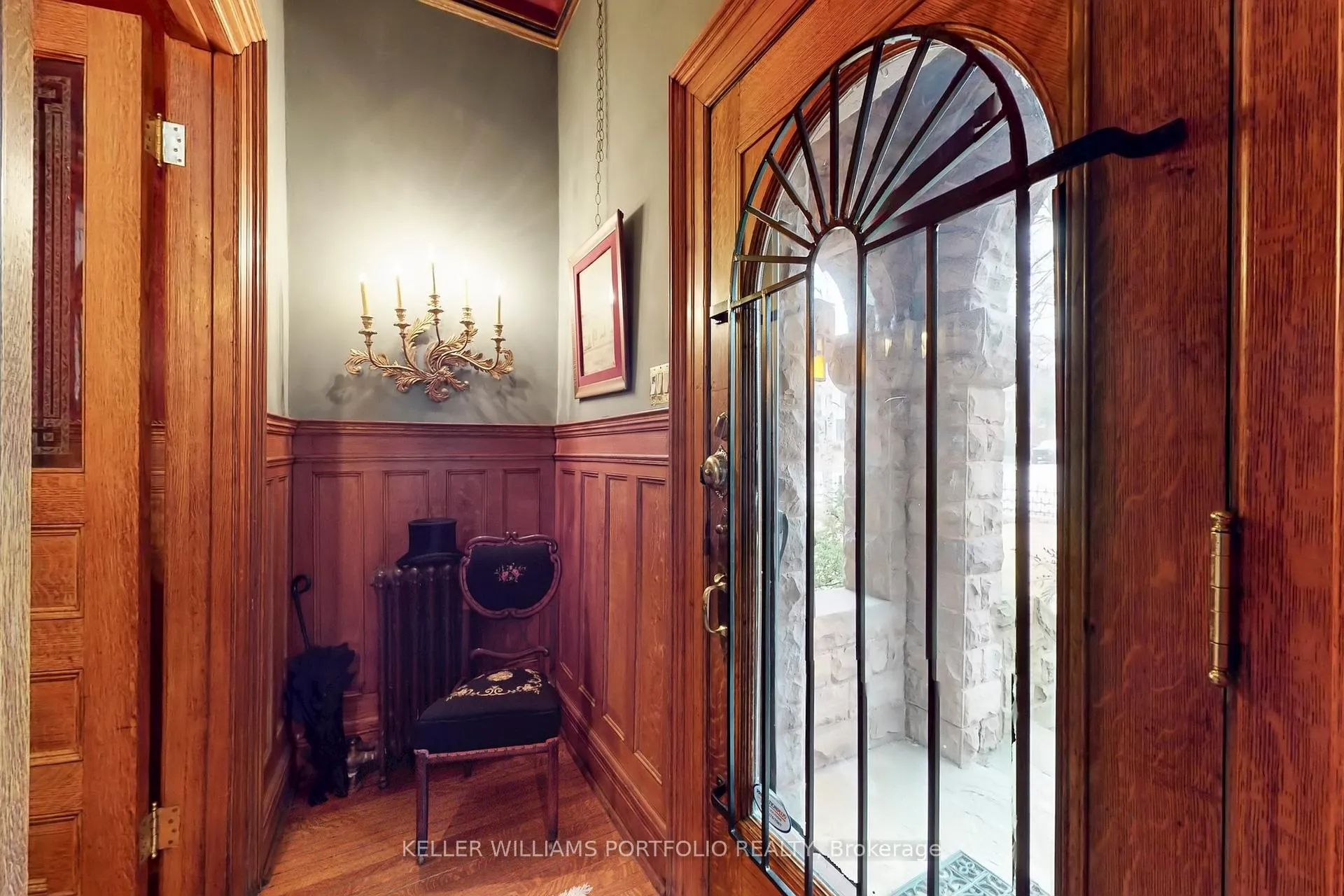 Photo 2 of Unit Main & 2nd, 97 Glengrove Avenue W, Toronto, Lawrence Park South — HOMEH