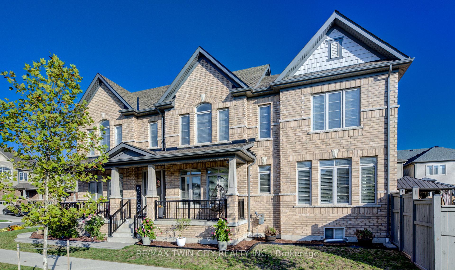 Photo 3 of 39 Reistwood Drive, Kitchener — HOMEH