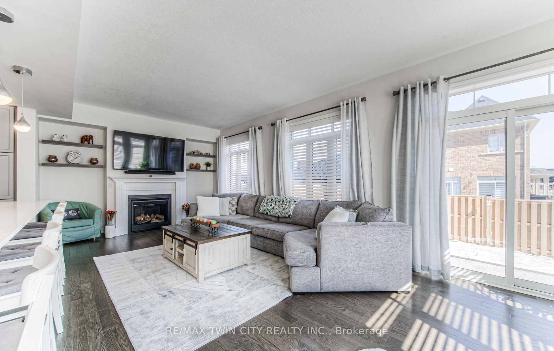 Photo 15 of 39 Reistwood Drive, Kitchener — HOMEH