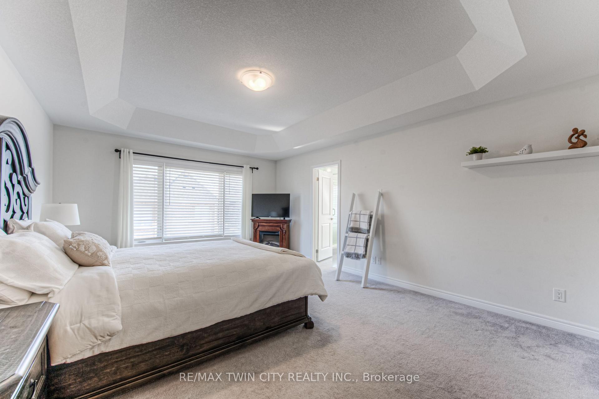 Photo 18 of 39 Reistwood Drive, Kitchener — HOMEH
