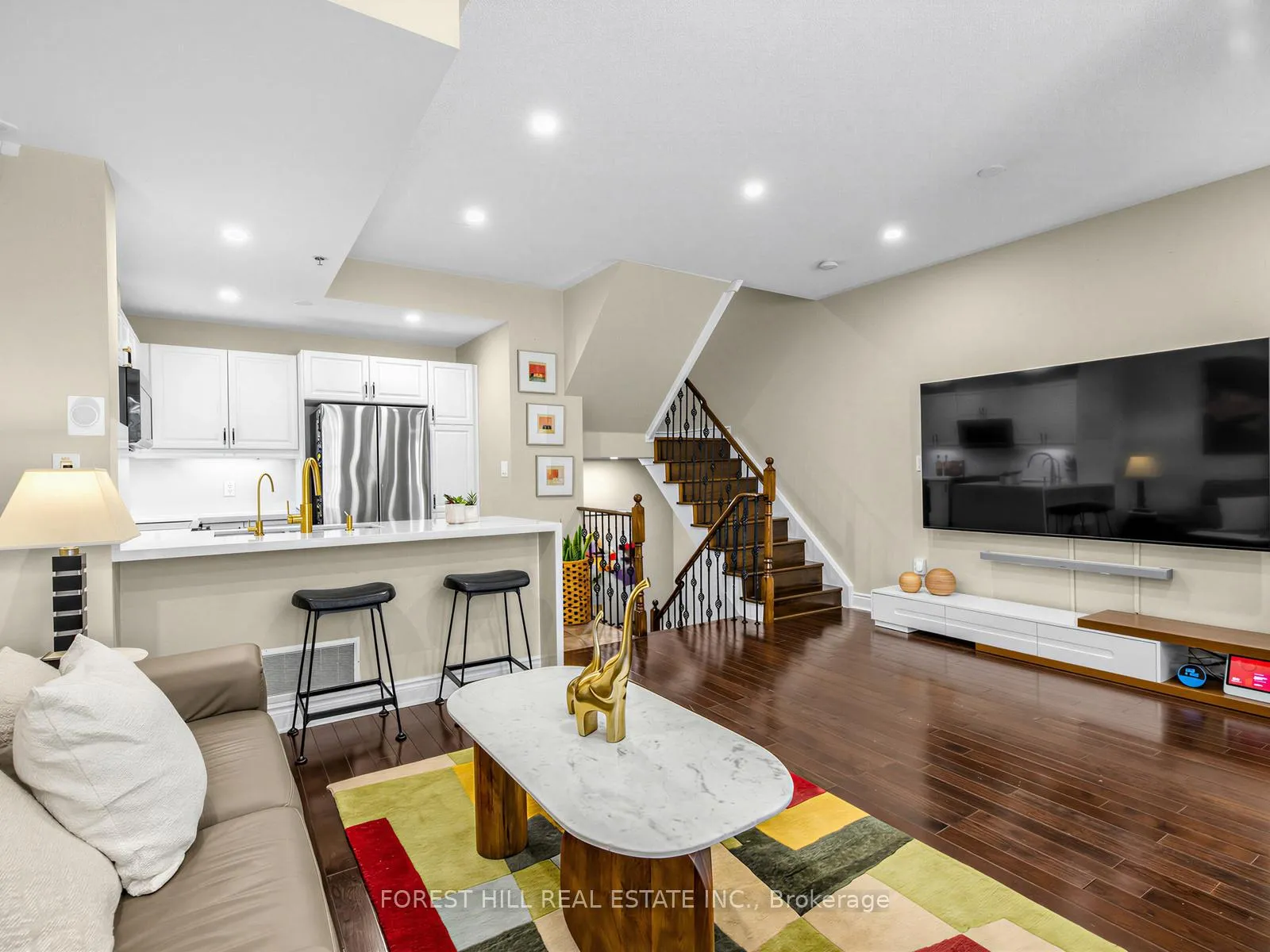 Photo 4 of Unit 51, 8 Brighton Place, Vaughan, Crestwood-Springfarm-Yorkhill — HOMEH