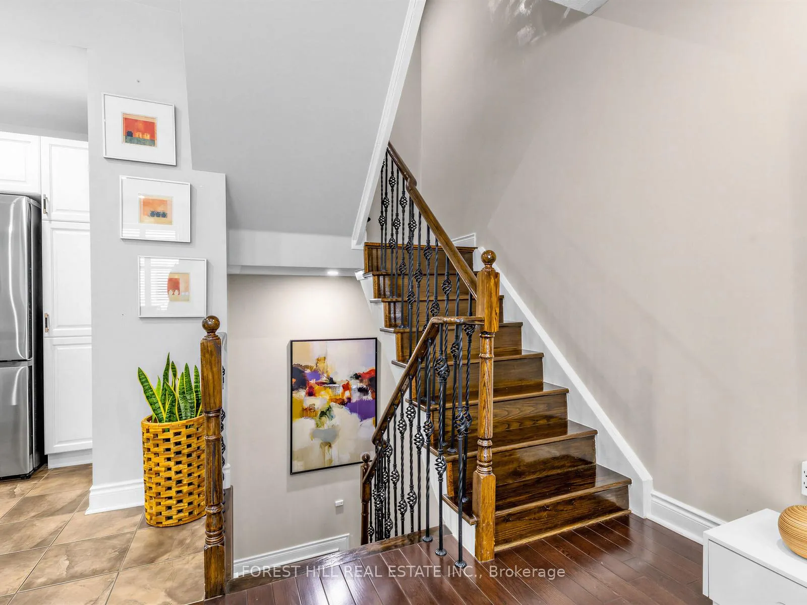 Photo 9 of Unit 51, 8 Brighton Place, Vaughan, Crestwood-Springfarm-Yorkhill — HOMEH