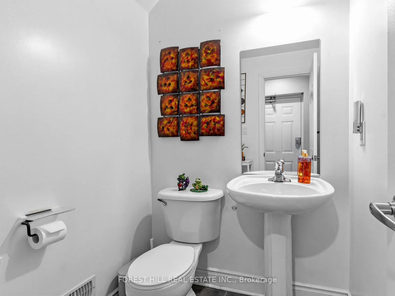 Photo 10 of Unit 51, 8 Brighton Place, Vaughan, Crestwood-Springfarm-Yorkhill — HOMEH