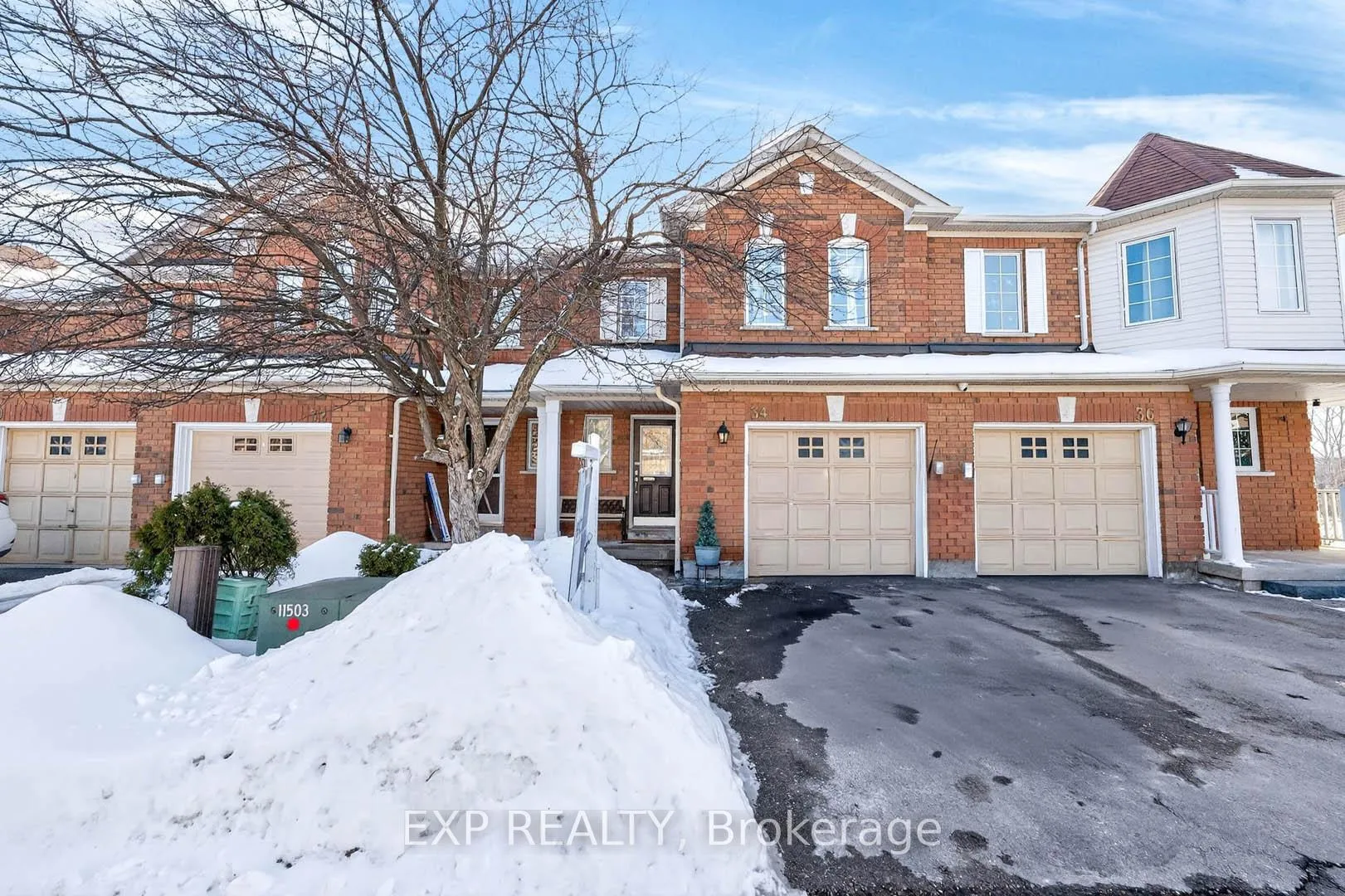 Photo 3 of Unit 34, 9800 Mclaughlin Road, Brampton, Fletcher's Creek Village — HOMEH