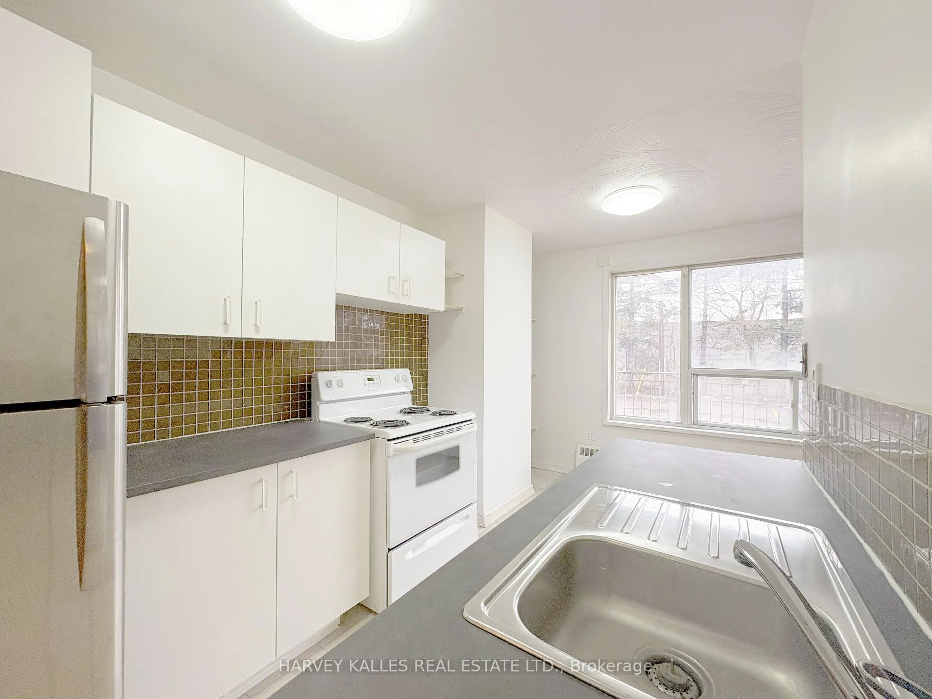 Photo 1 of Unit 8, 90 Blackfriar Avenue, Etobicoke, Kingsview Village-The Westway — HOMEH