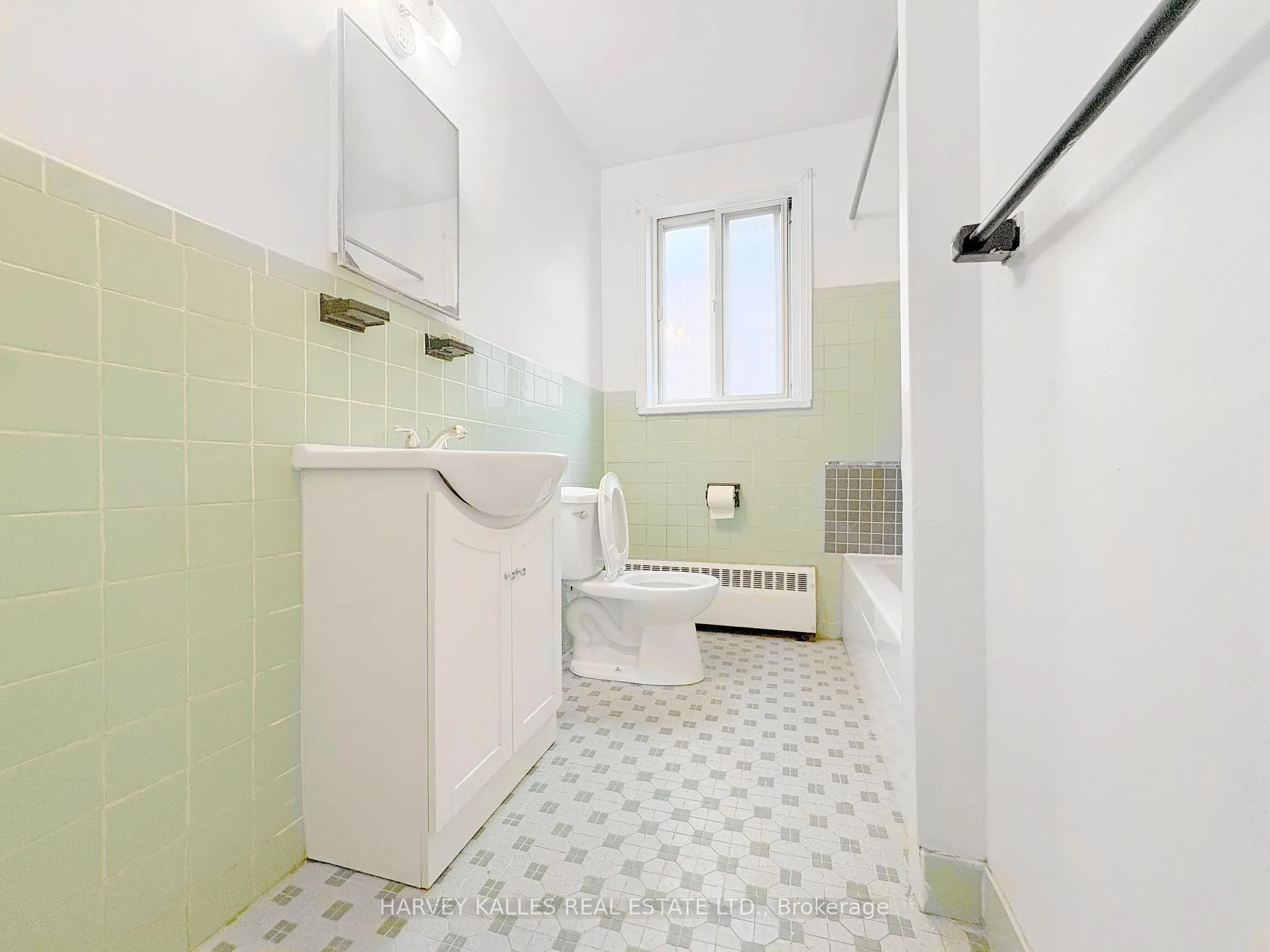 Photo 3 of Unit 8, 90 Blackfriar Avenue, Etobicoke, Kingsview Village-The Westway — HOMEH
