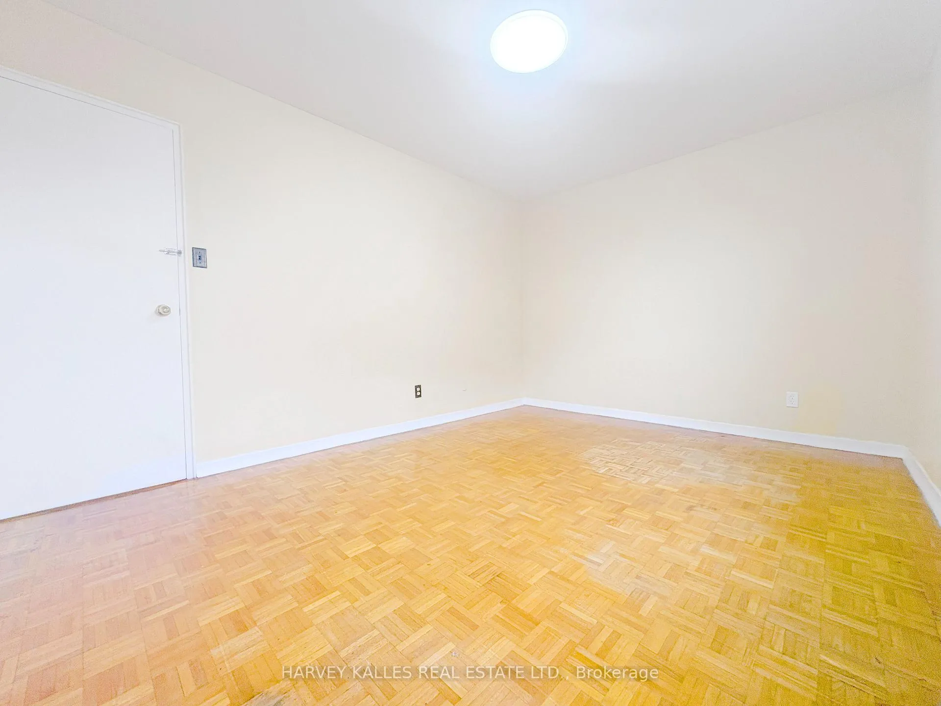 Photo 4 of Unit 8, 90 Blackfriar Avenue, Etobicoke, Kingsview Village-The Westway — HOMEH