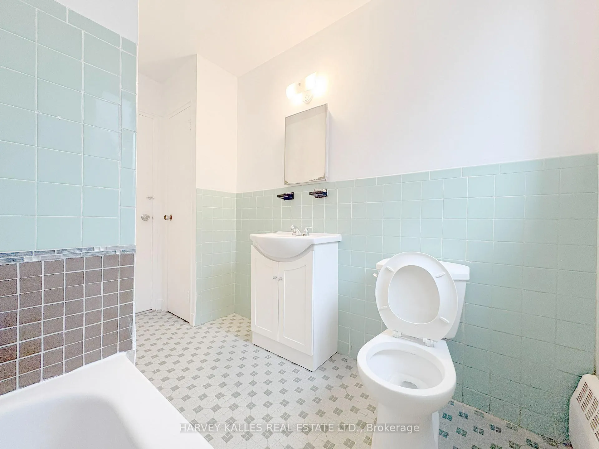 Photo 9 of Unit 8, 90 Blackfriar Avenue, Etobicoke, Kingsview Village-The Westway — HOMEH