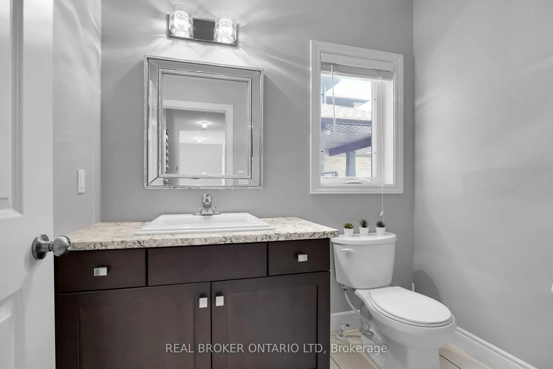 Photo 19 of 27 Glenwood Street, St. Thomas — HOMEH