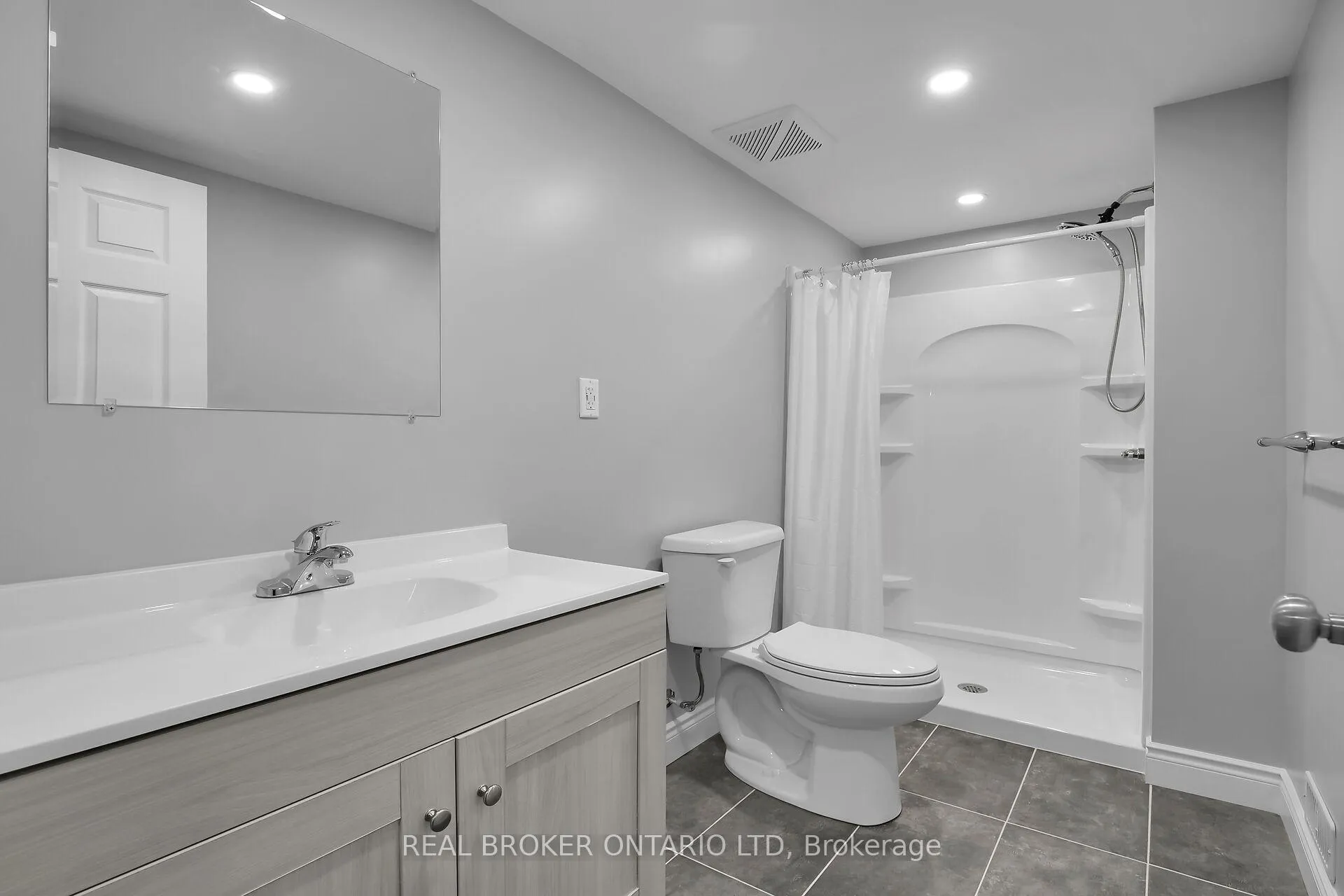 Photo 41 of 27 Glenwood Street, St. Thomas — HOMEH