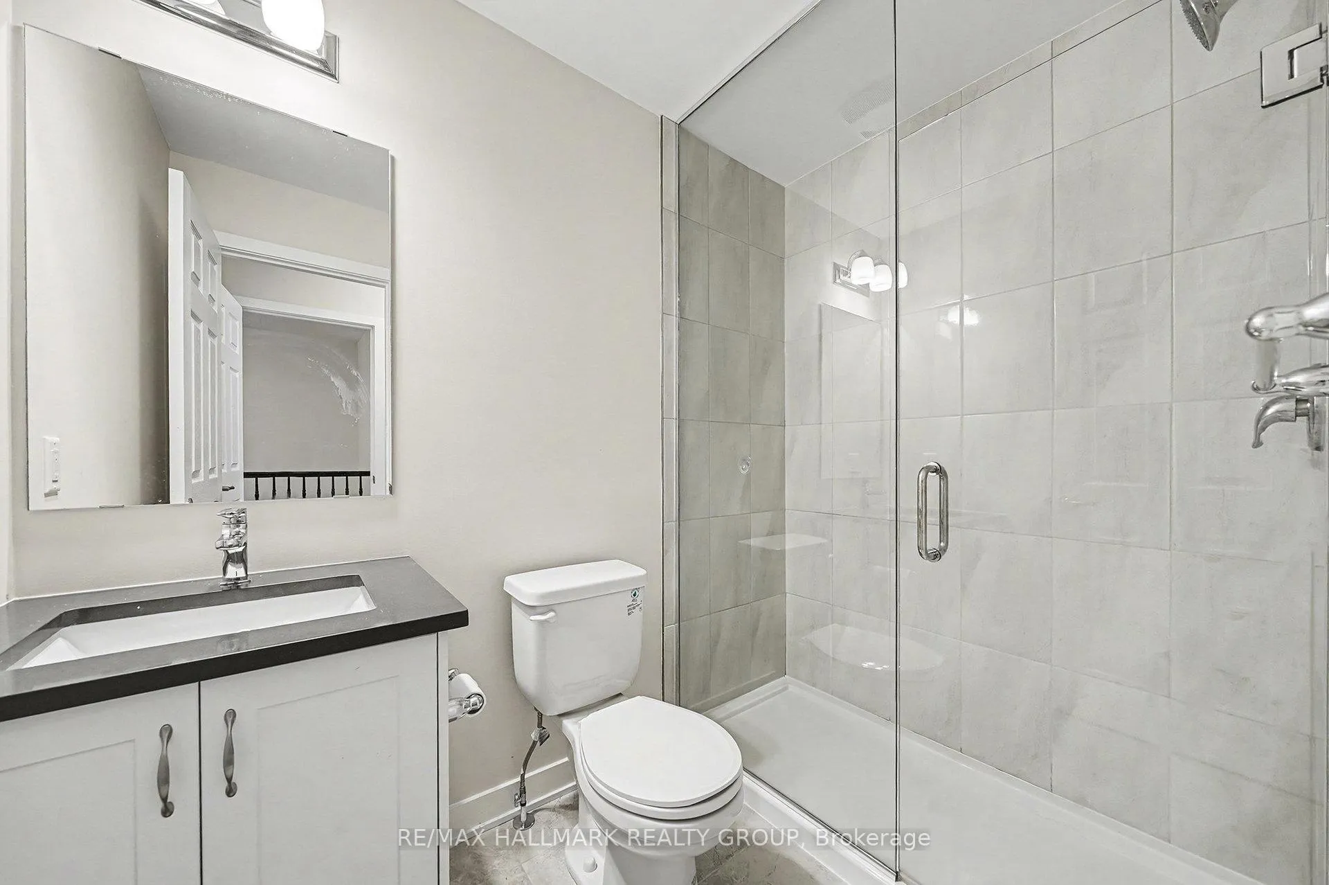 Photo 17 of 2426 Watercolours Way, Ottawa, Barrhaven - Half Moon Bay — HOMEH