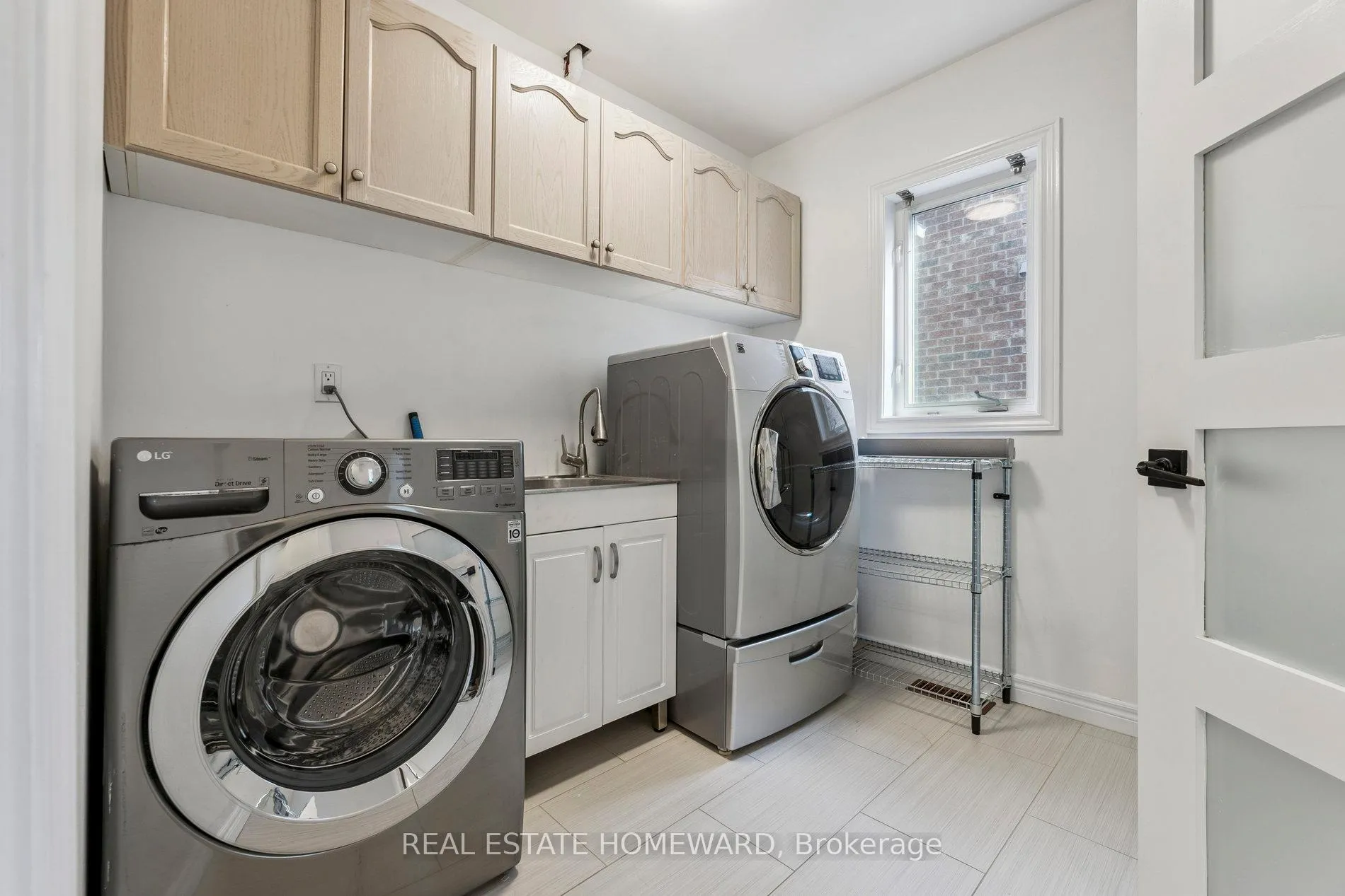 Photo 21 of 1556 Oakburn Street, Pickering, Highbush — HOMEH