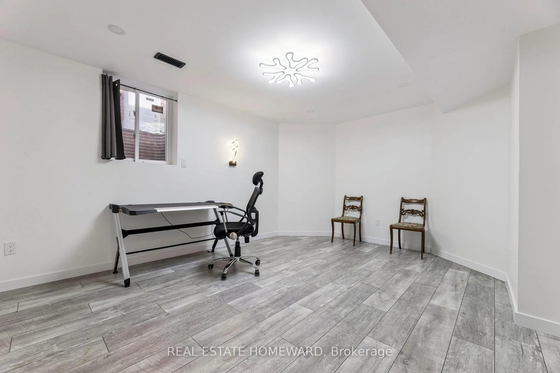 Photo 39 of 1556 Oakburn Street, Pickering, Highbush — HOMEH