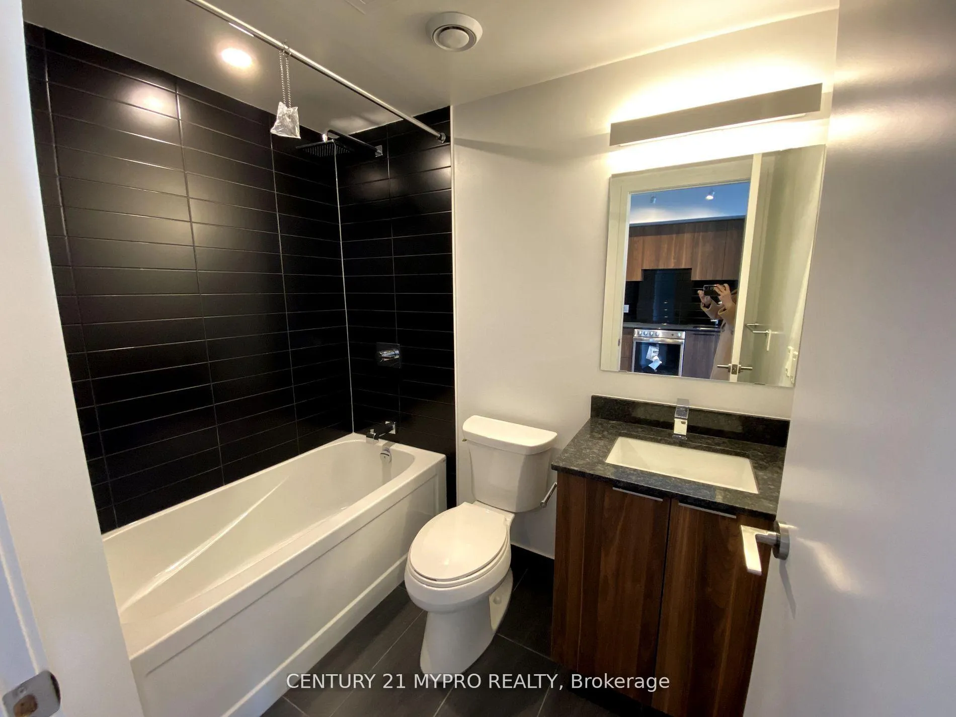 Photo 3 of Unit 1106, 501 Yonge Street, Toronto, Church-Yonge Corridor — HOMEH