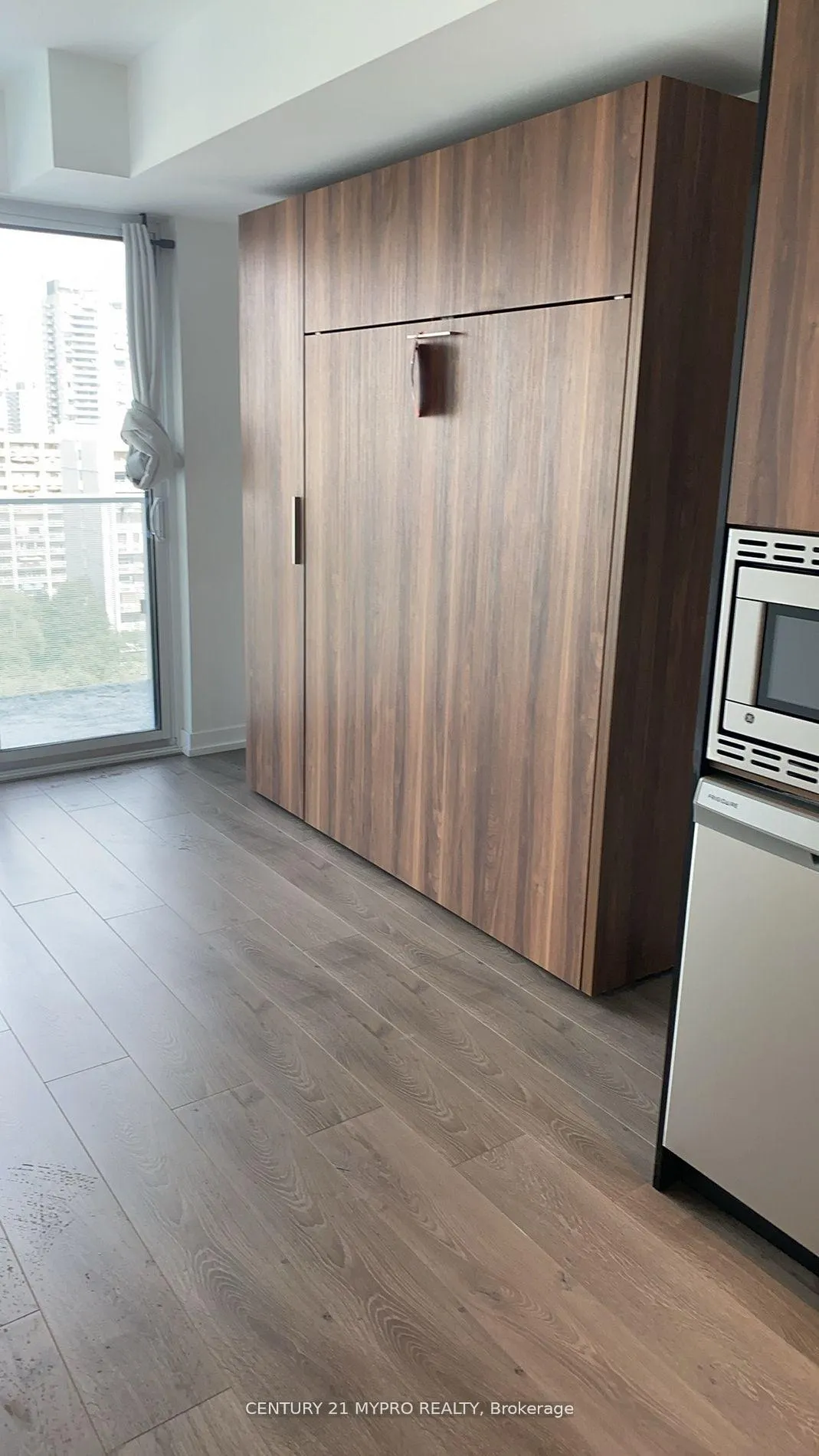 Photo 4 of Unit 1106, 501 Yonge Street, Toronto, Church-Yonge Corridor — HOMEH