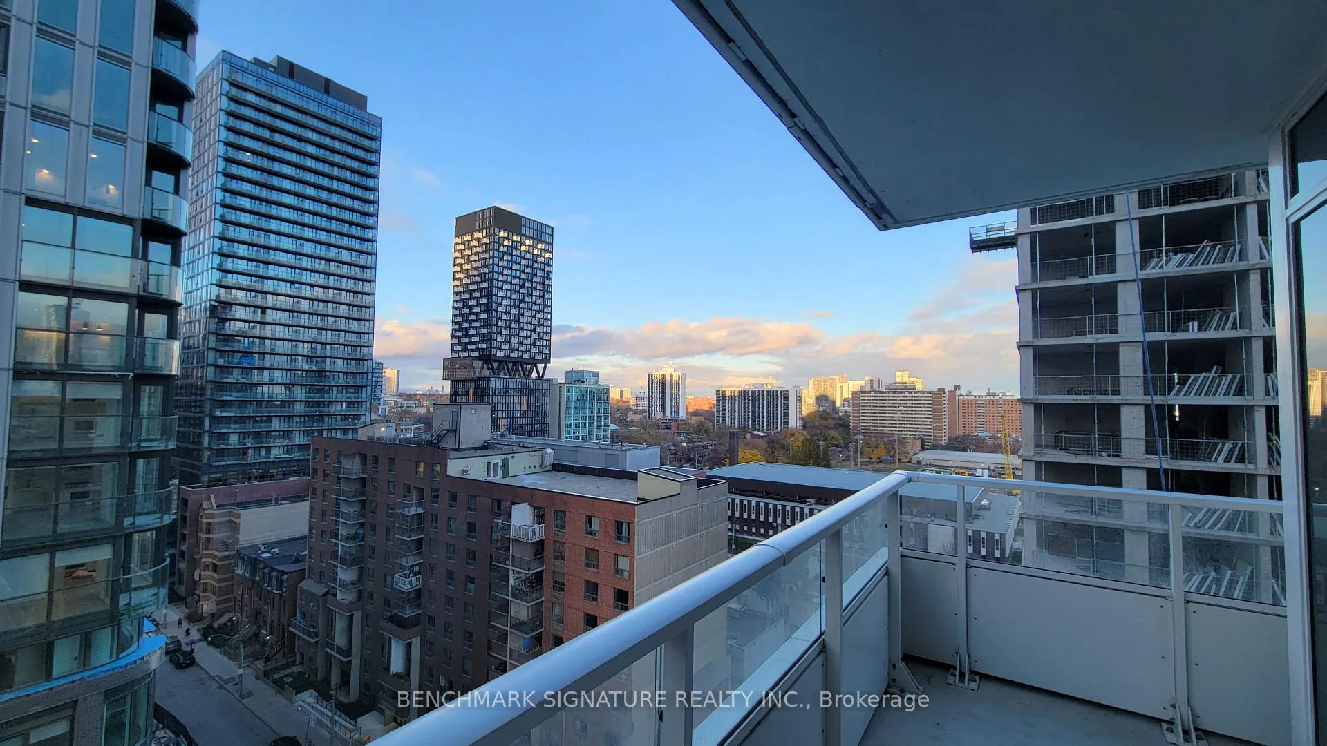 Photo 11 of Unit 1002, 88 Queen Street E, Toronto, Church-Yonge Corridor — HOMEH