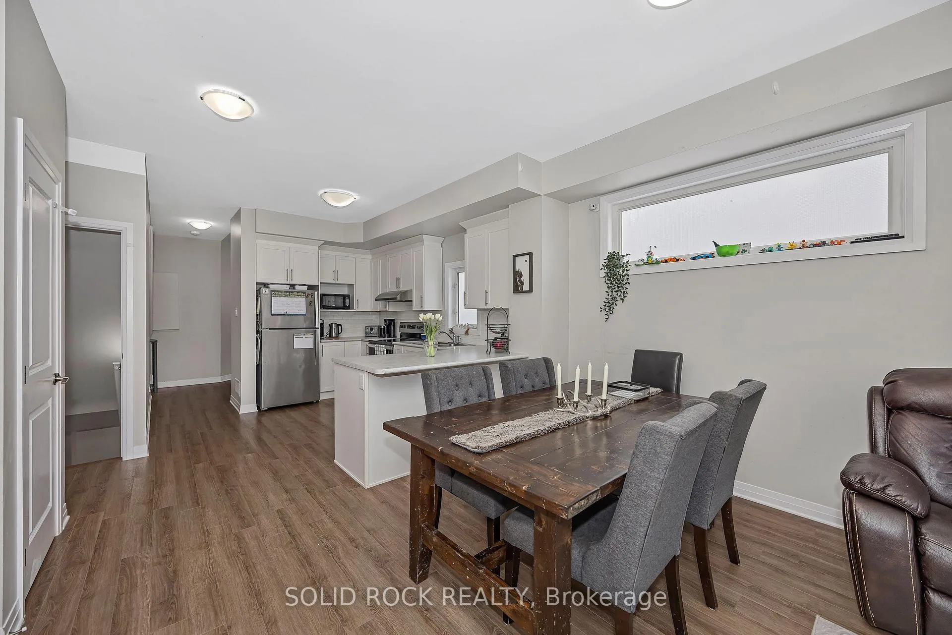 Photo 10 of 30 Mona Mcbride Drive, Arnprior — HOMEH
