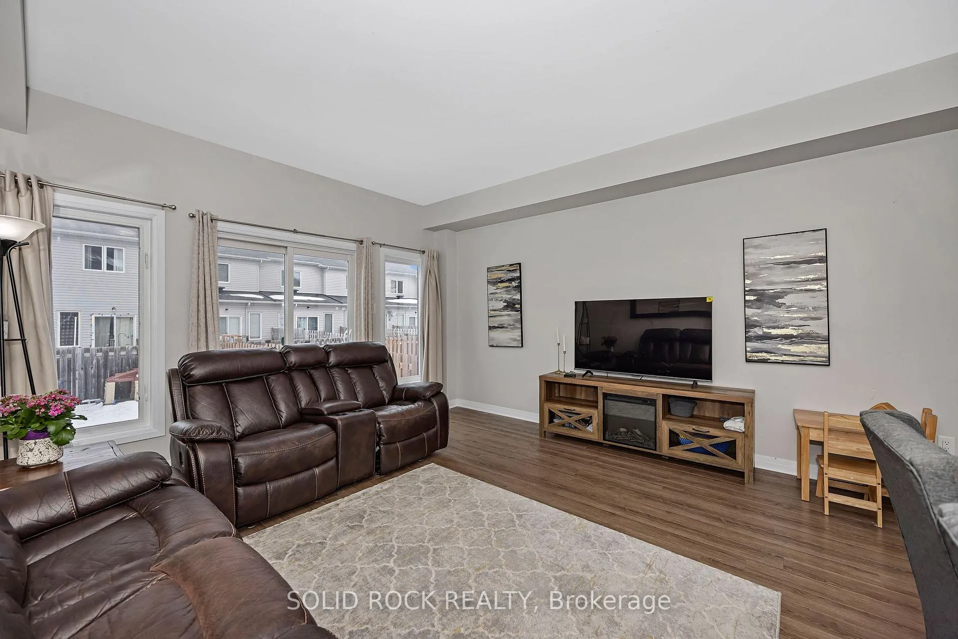 Photo 12 of 30 Mona Mcbride Drive, Arnprior — HOMEH
