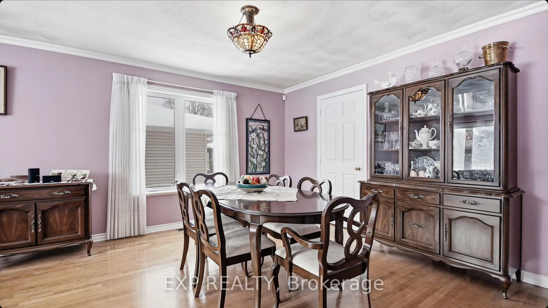 Photo 9 of 21 Chippewa Avenue, Ottawa, Meadowlands/St. Claire Gardens — HOMEH