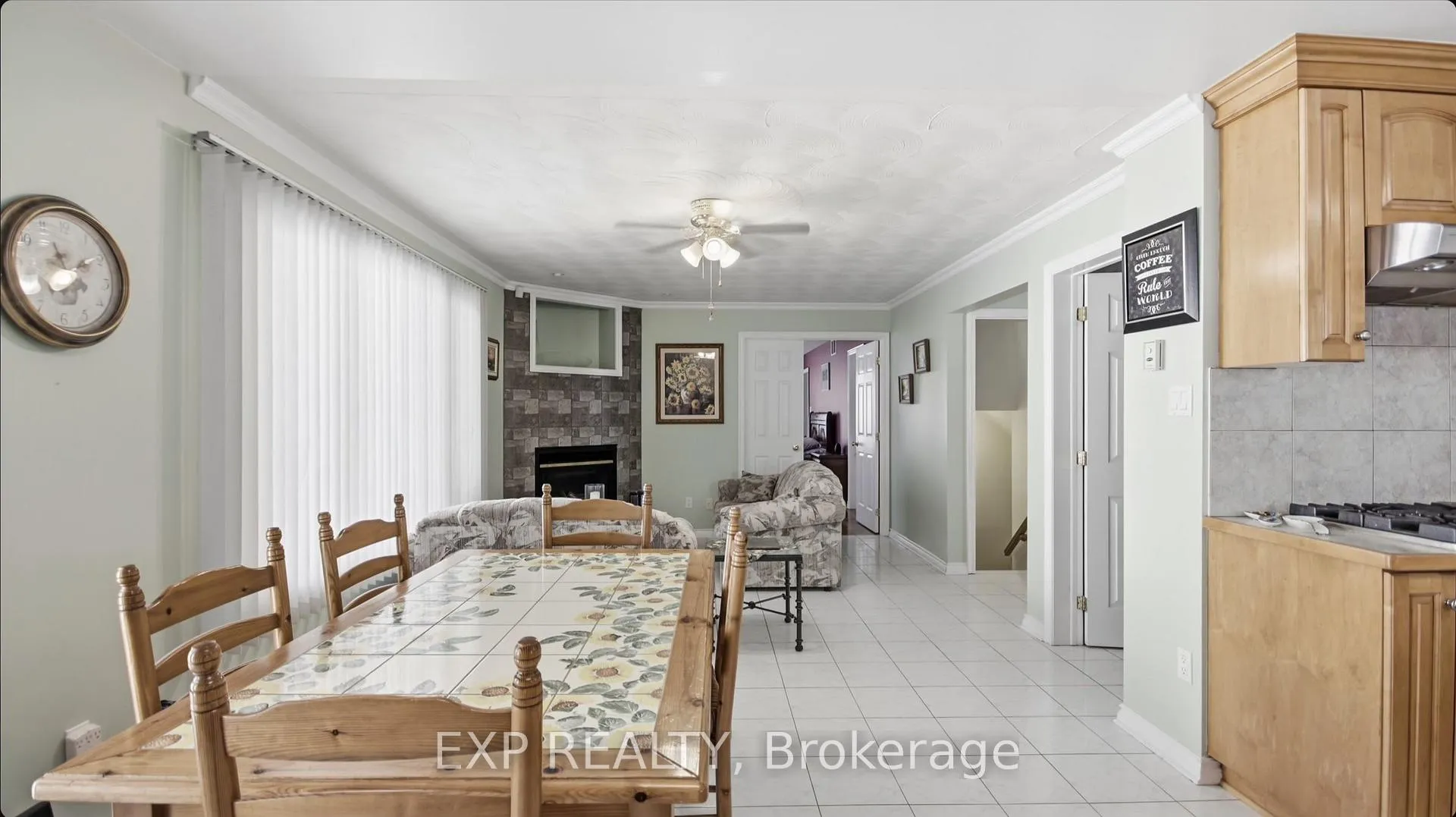 Photo 13 of 21 Chippewa Avenue, Ottawa, Meadowlands/St. Claire Gardens — HOMEH