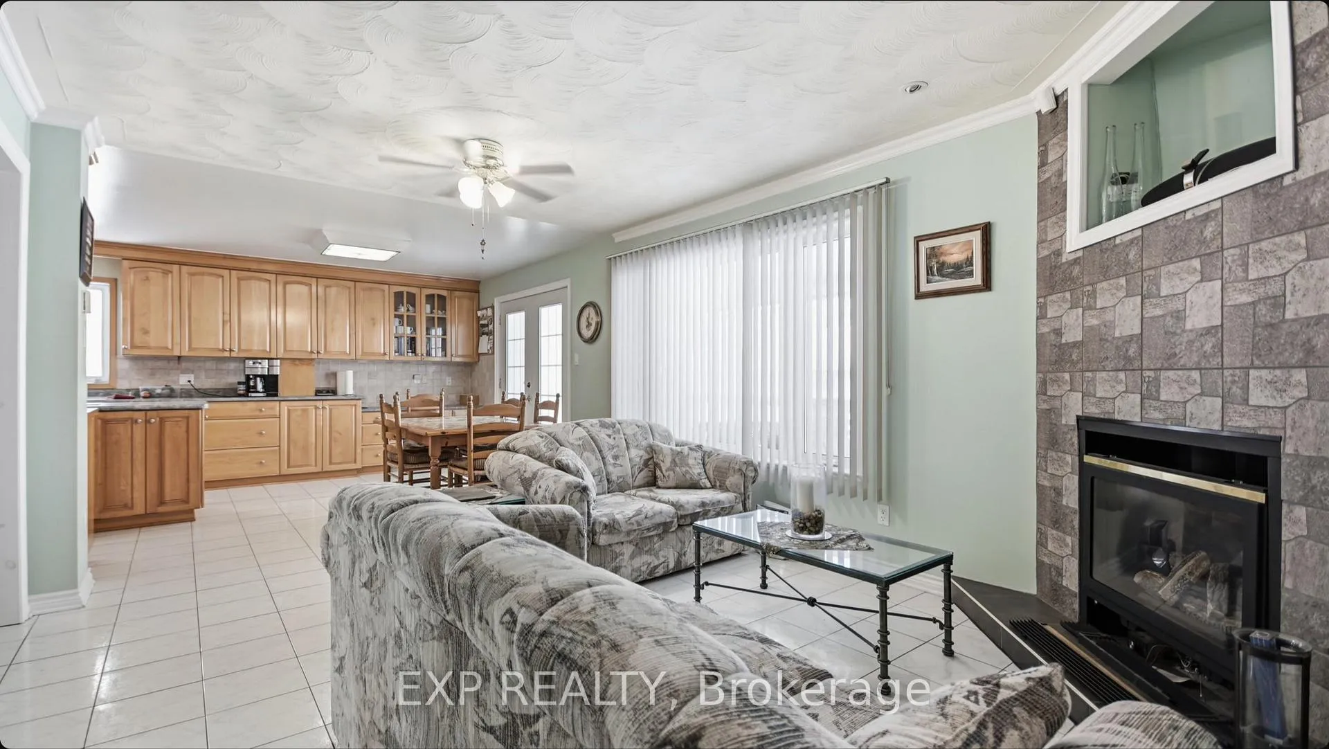 Photo 14 of 21 Chippewa Avenue, Ottawa, Meadowlands/St. Claire Gardens — HOMEH