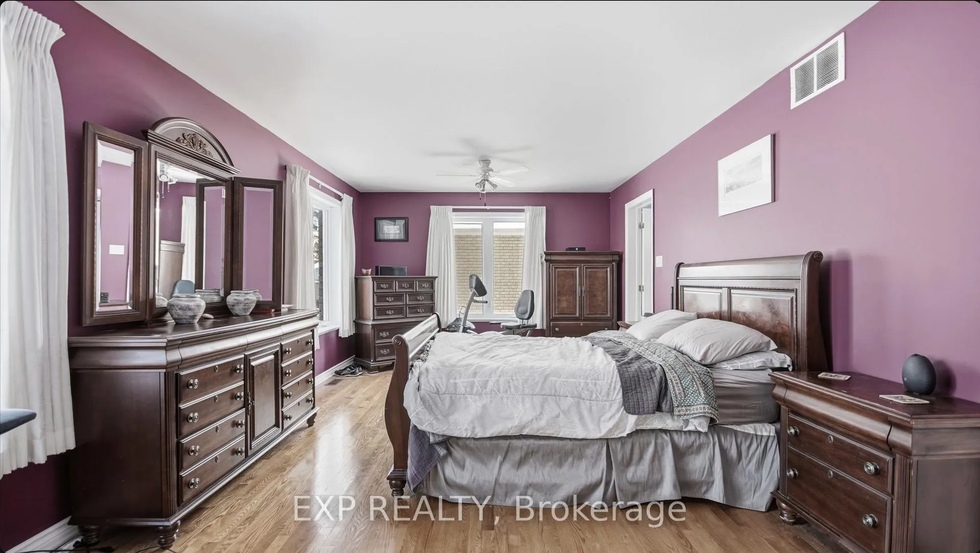 Photo 17 of 21 Chippewa Avenue, Ottawa, Meadowlands/St. Claire Gardens — HOMEH