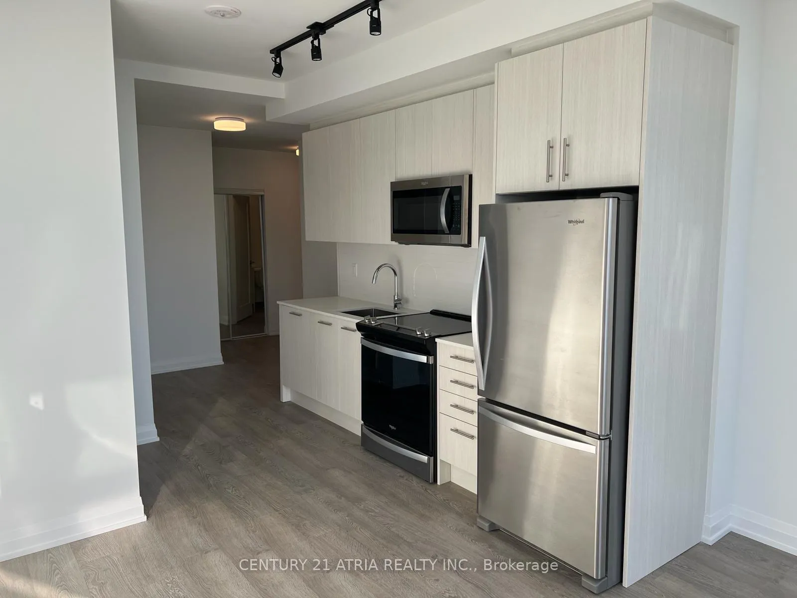 Photo 4 of Unit 1103, 286 Main Street, Toronto, East End-Danforth — HOMEH