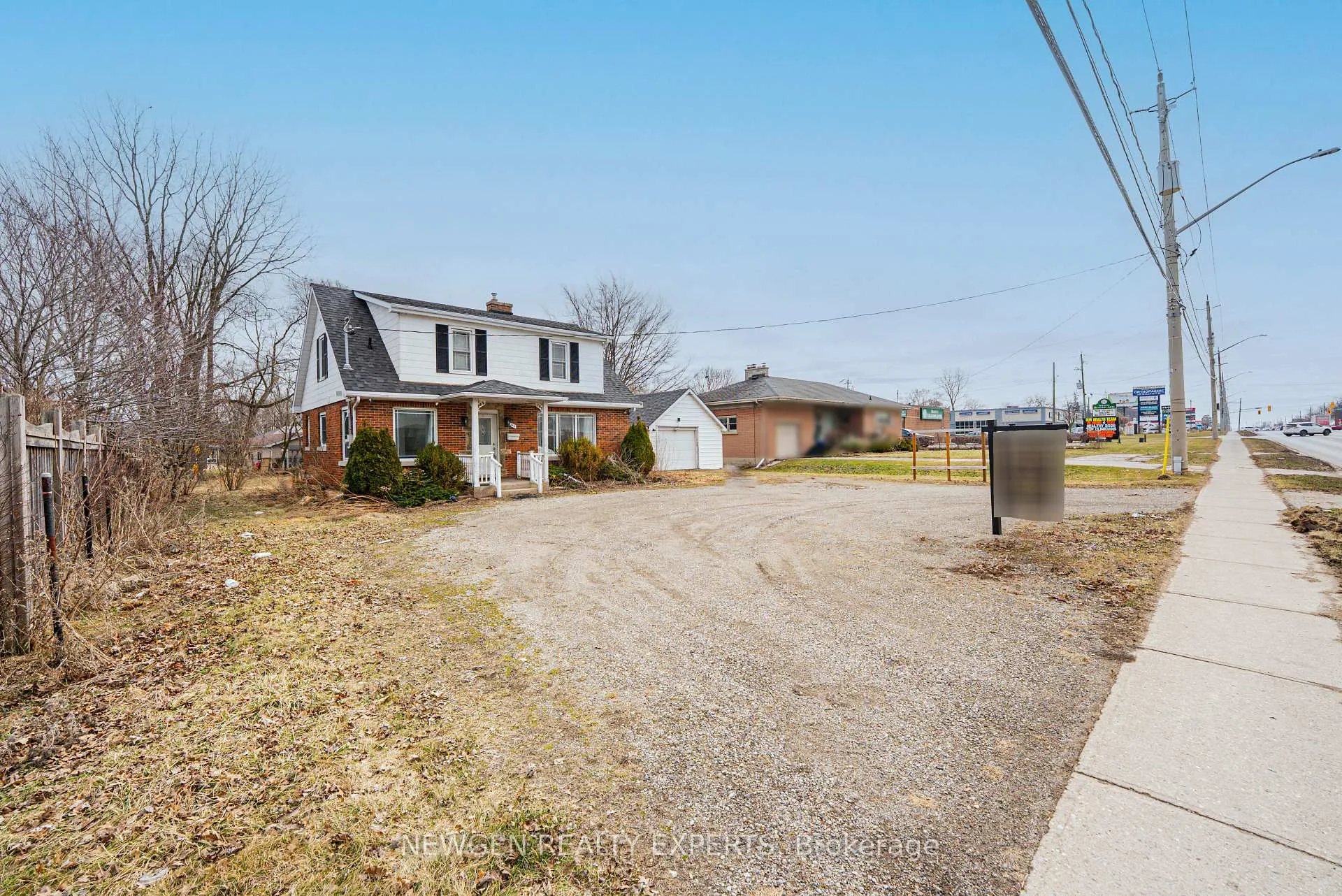 Photo 2 of 280 King George Road, Brantford — HOMEH