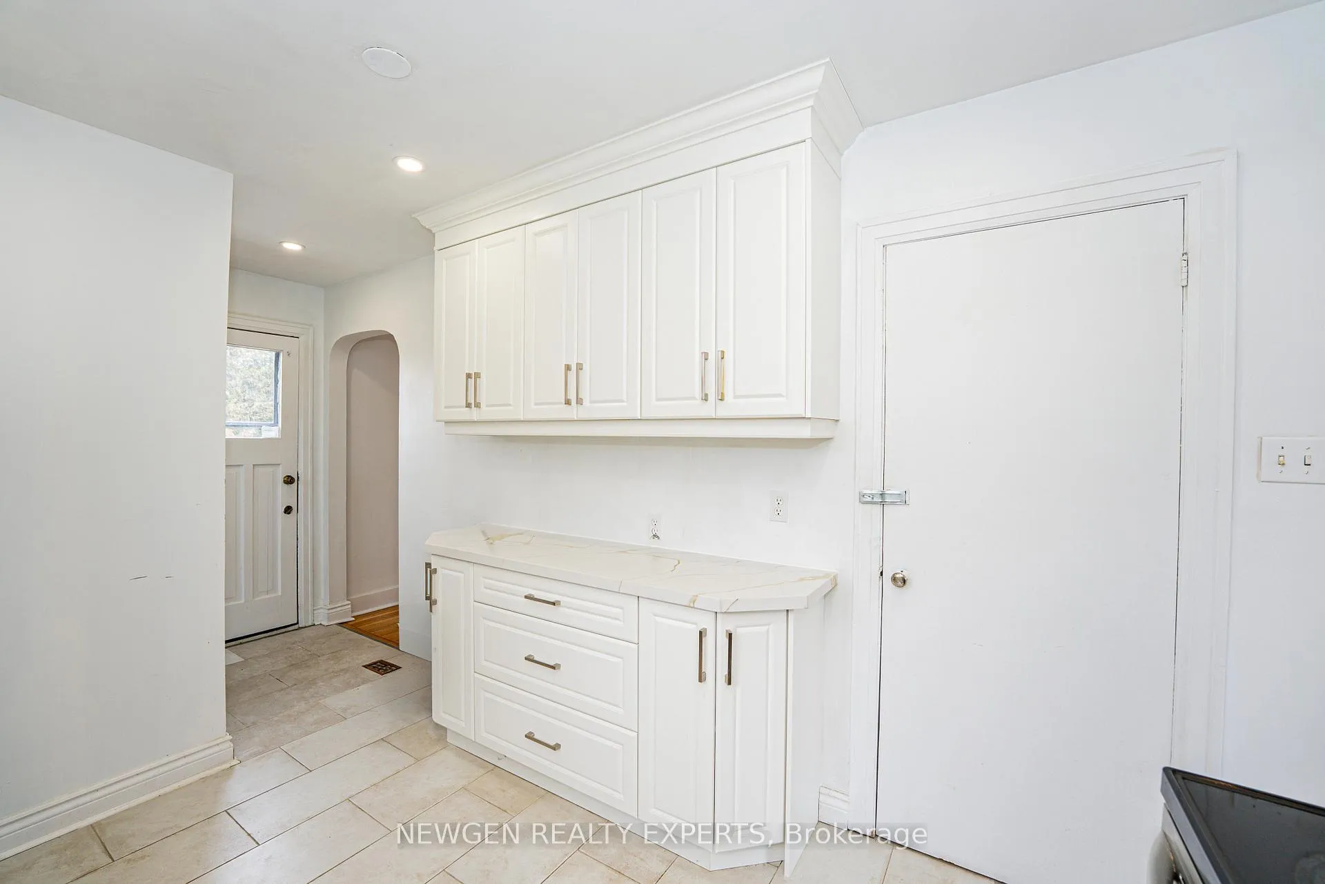 Photo 21 of 280 King George Road, Brantford — HOMEH