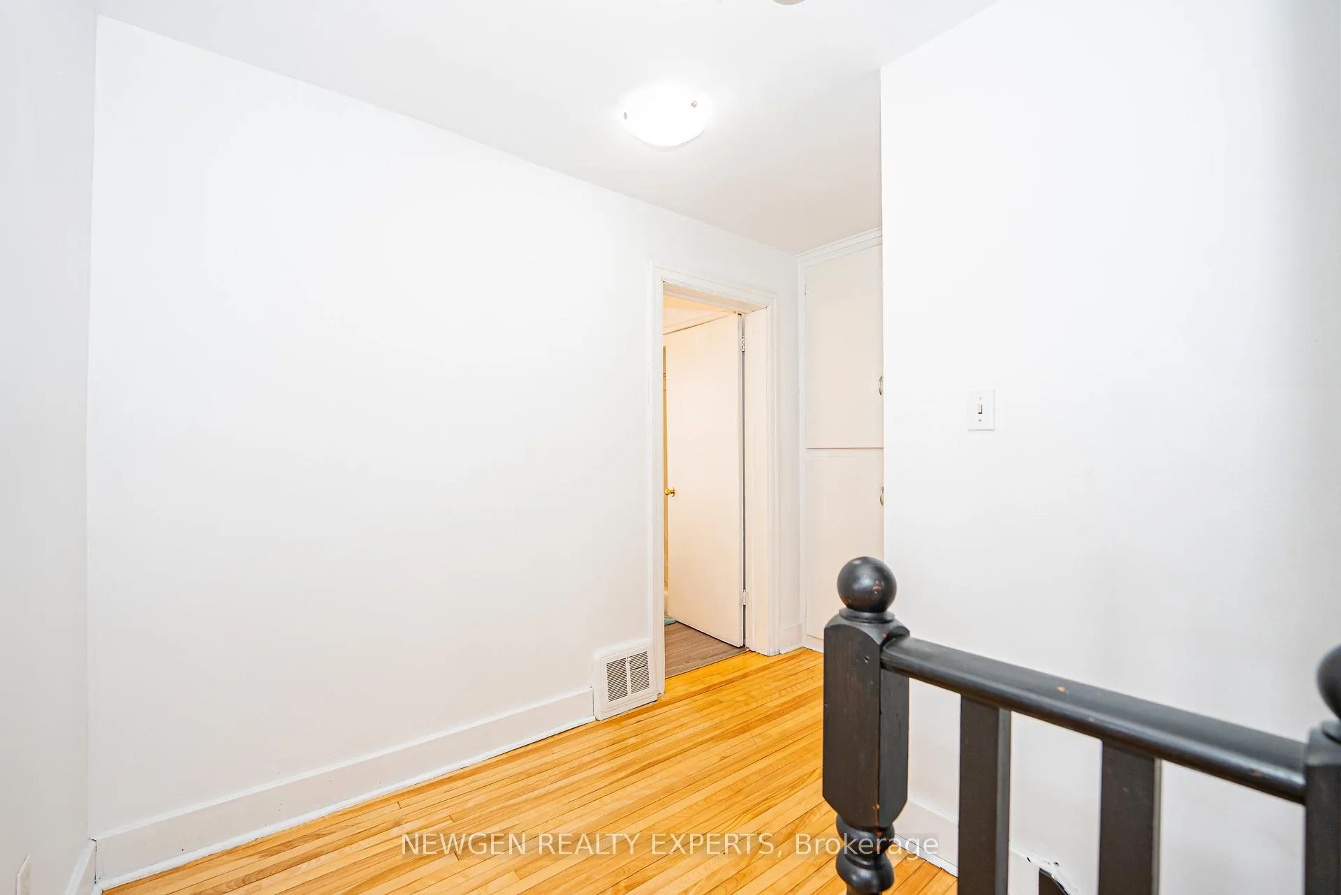 Photo 27 of 280 King George Road, Brantford — HOMEH