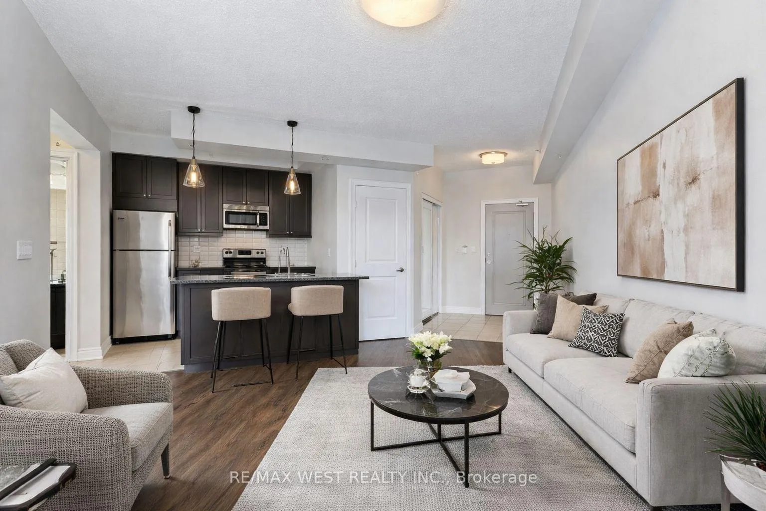 Photo 4 of Unit 232, 2396 Major MacKenzie Drive W, Vaughan, Maple — HOMEH