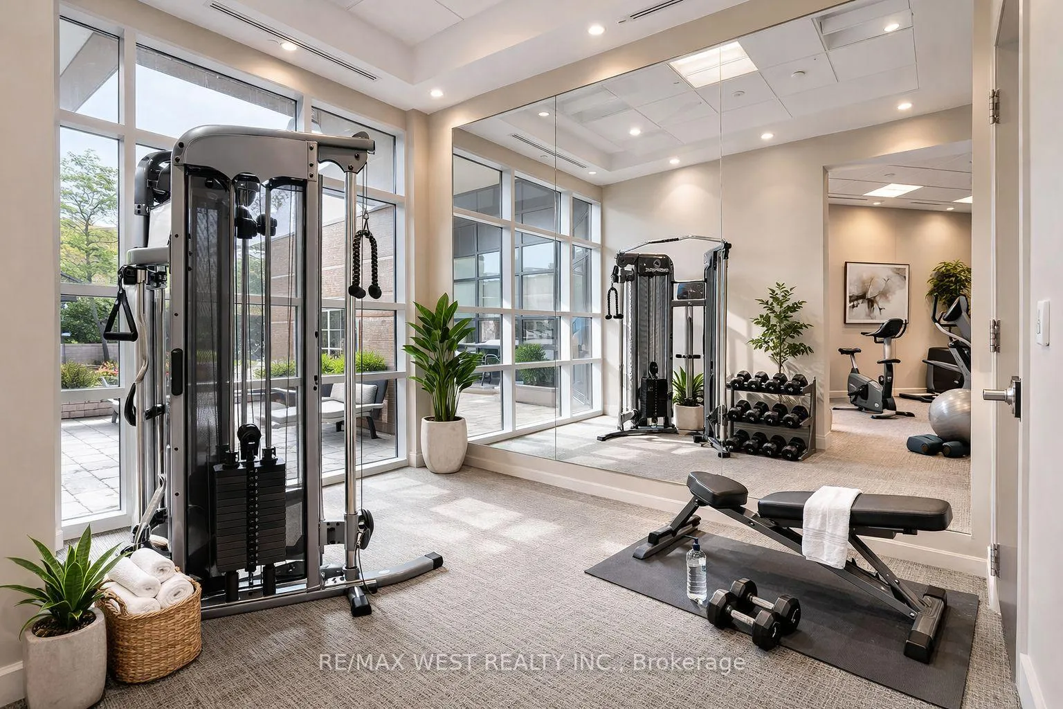 Photo 10 of Unit 232, 2396 Major MacKenzie Drive W, Vaughan, Maple — HOMEH
