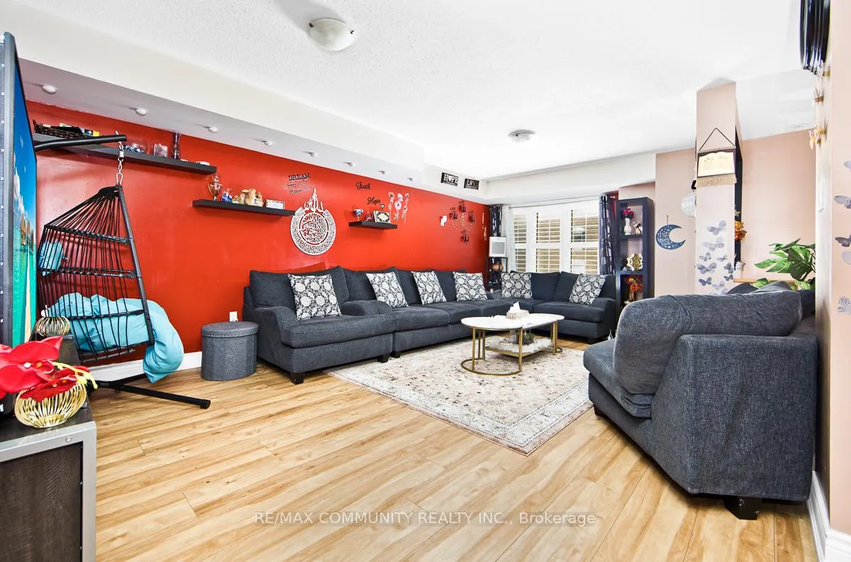 Photo 4 of 2462 Bromus Path, Oshawa, Windfields — HOMEH