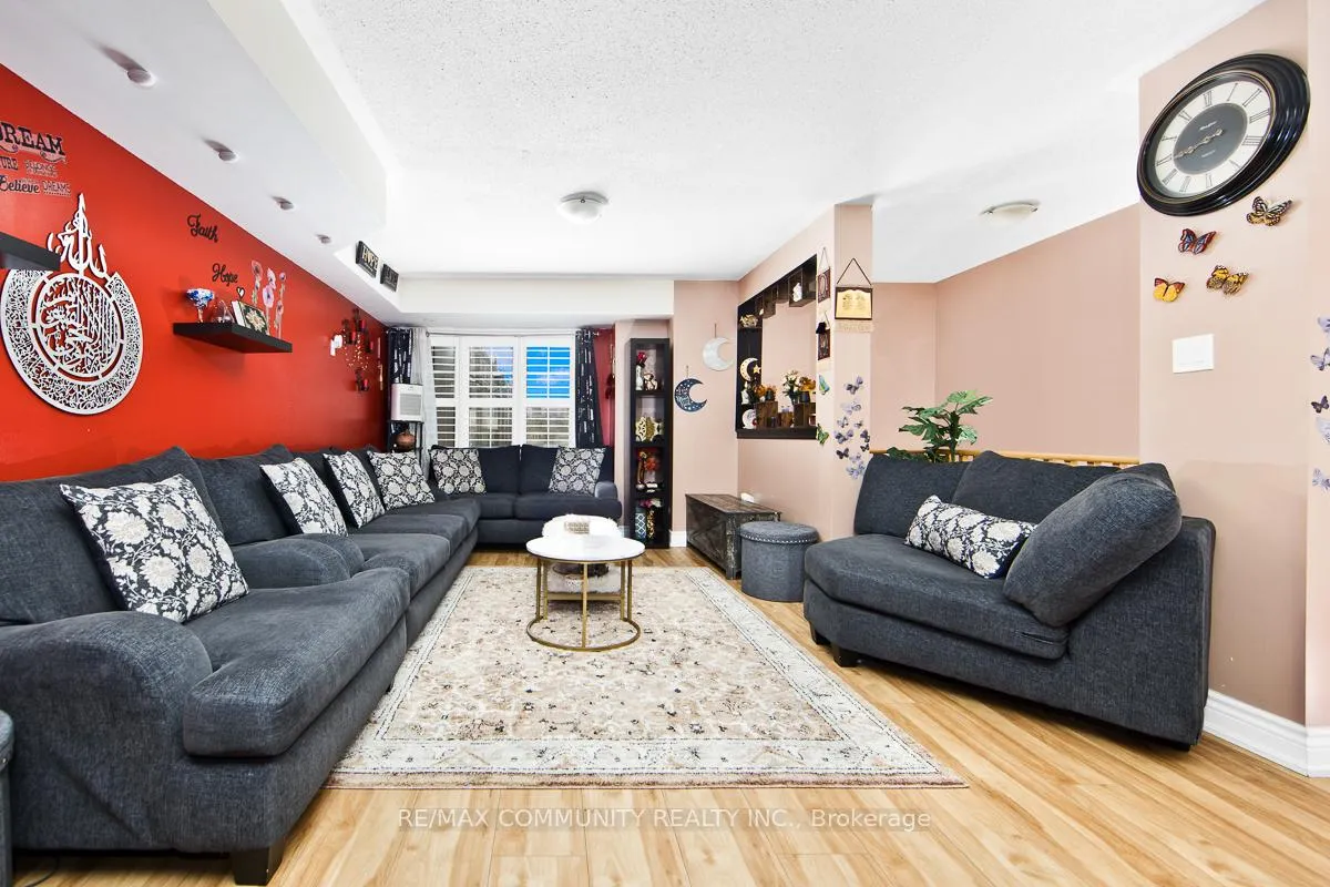 Photo 5 of 2462 Bromus Path, Oshawa, Windfields — HOMEH