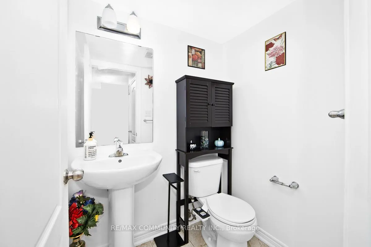 Photo 12 of 2462 Bromus Path, Oshawa, Windfields — HOMEH